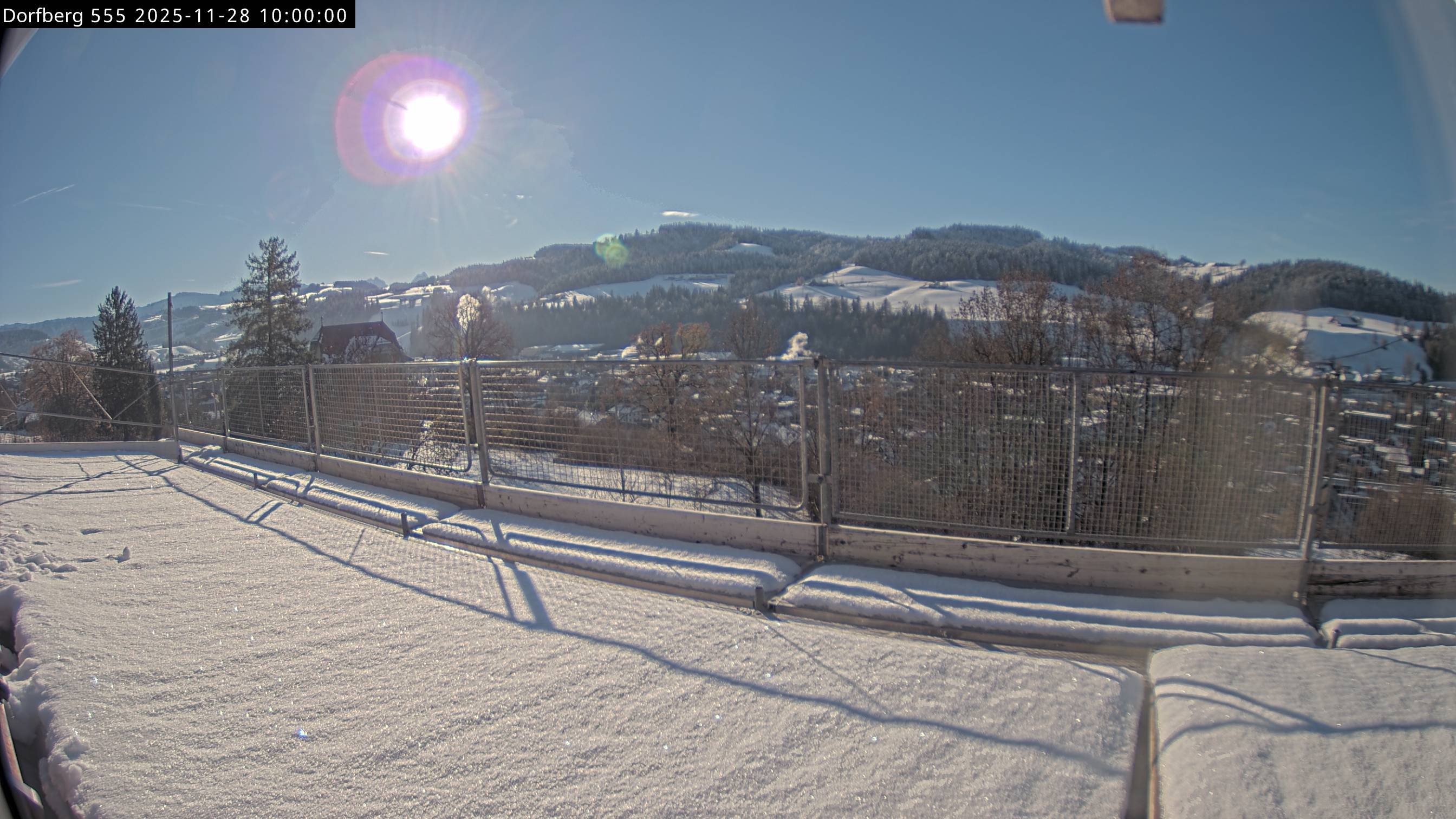 Webcam-Bild: Aussicht vom Dorfberg in Langnau 20251128-100000