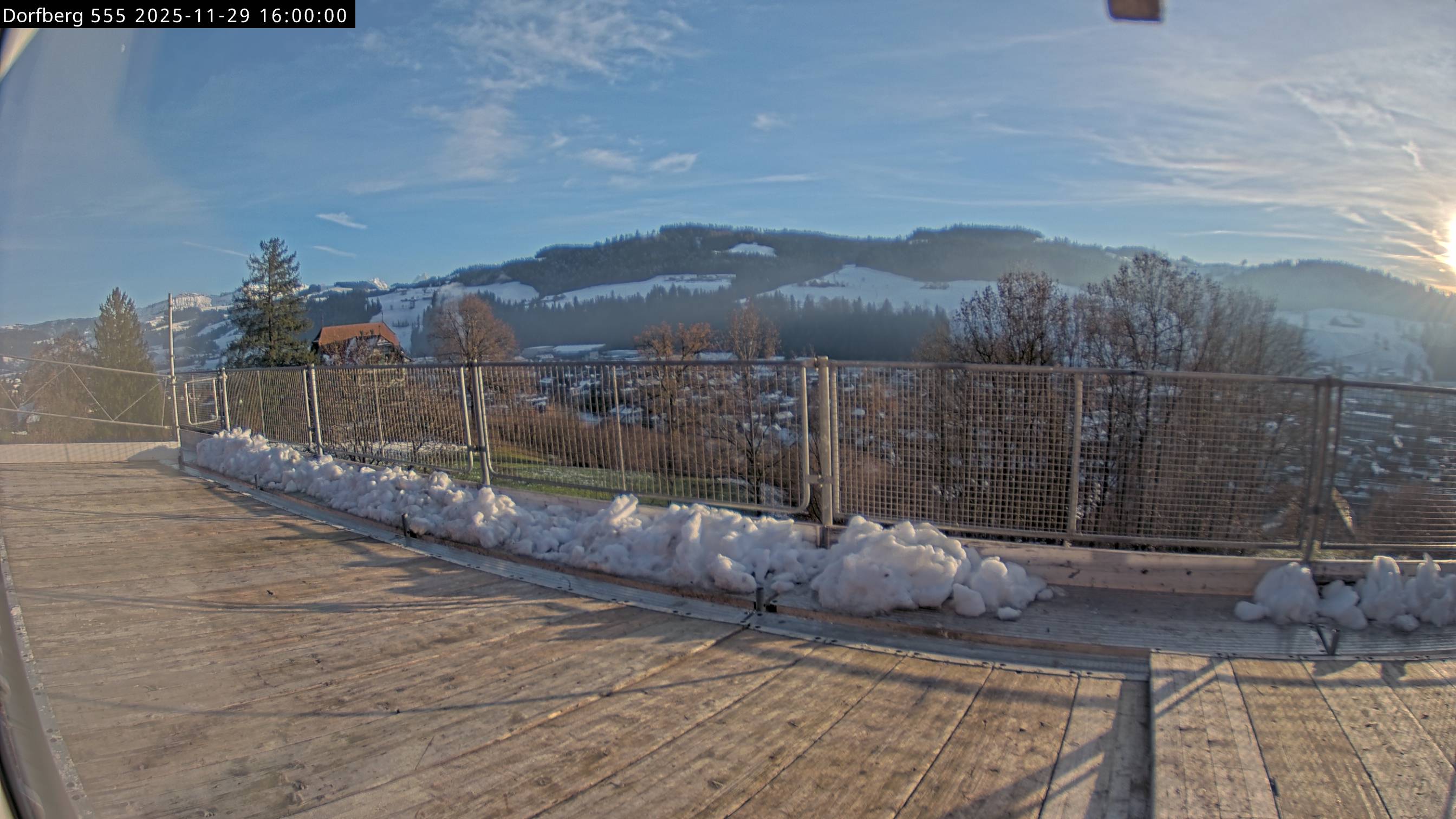 Webcam-Bild: Aussicht vom Dorfberg in Langnau 20251129-160000