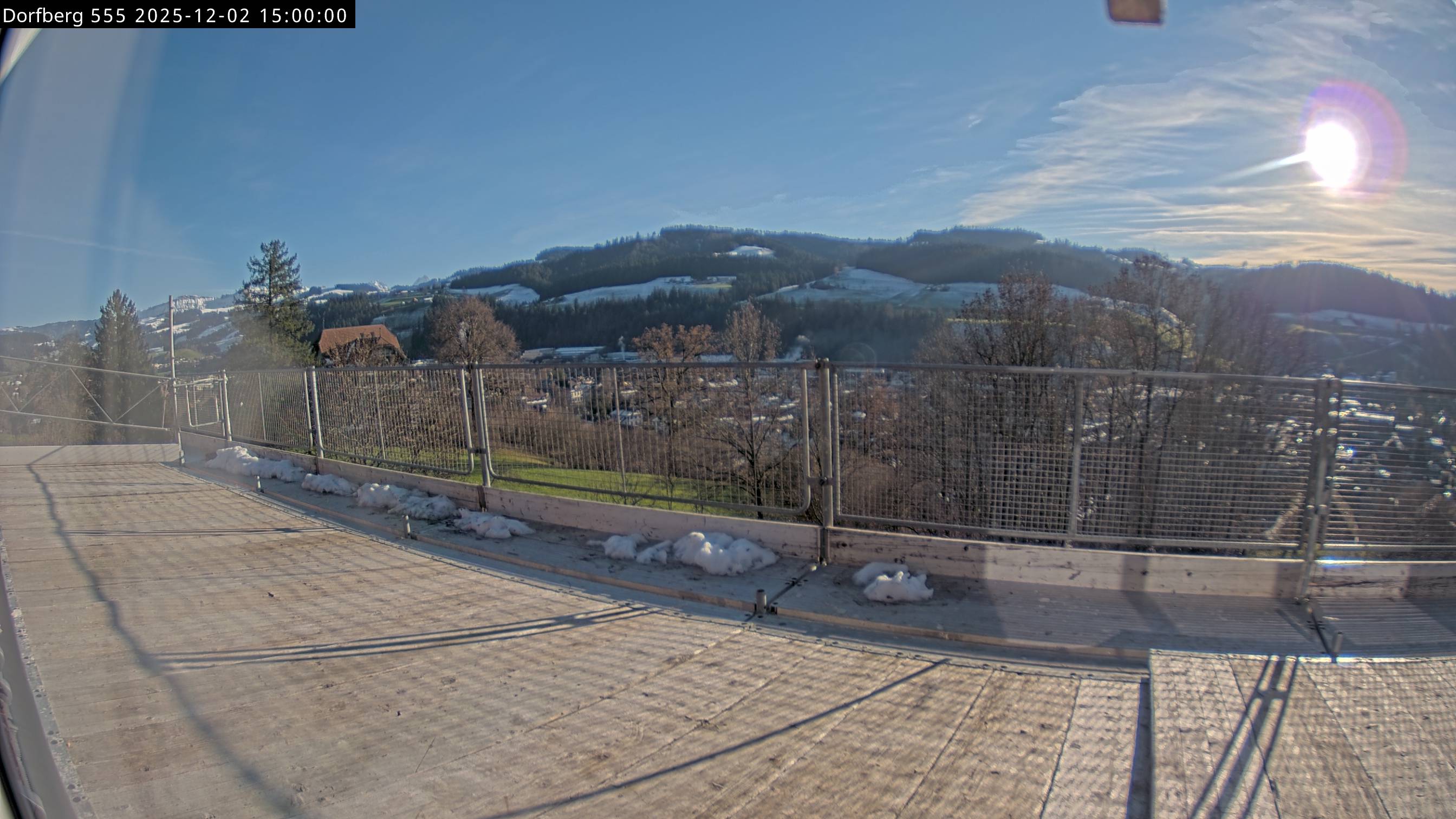 Webcam-Bild: Aussicht vom Dorfberg in Langnau 20251202-150000