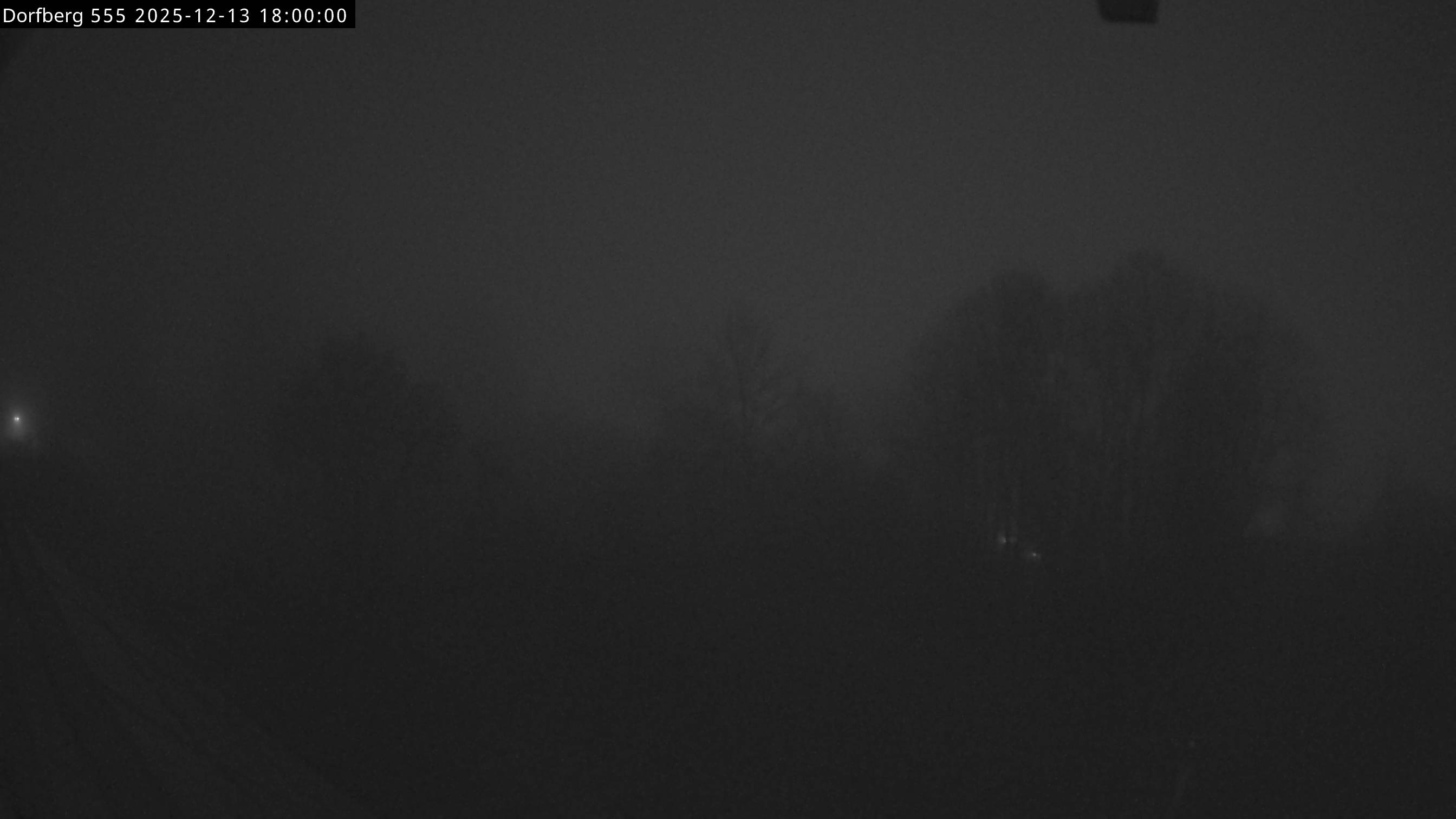 Webcam-Bild: Aussicht vom Dorfberg in Langnau 20251213-180000
