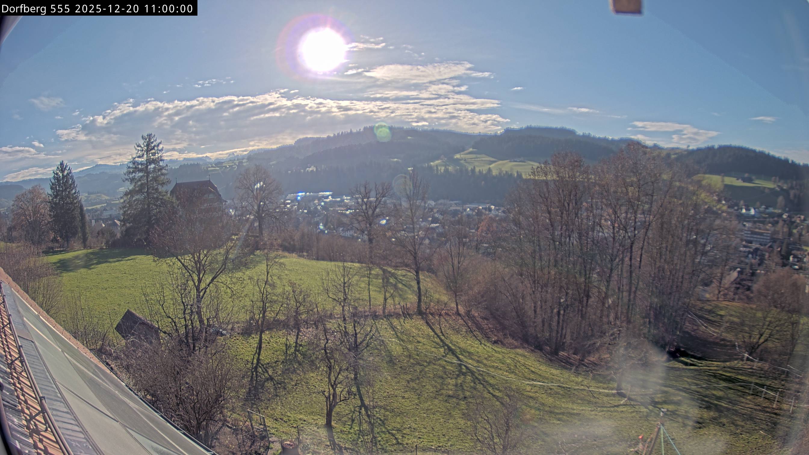 Webcam-Bild: Aussicht vom Dorfberg in Langnau 20251220-110000