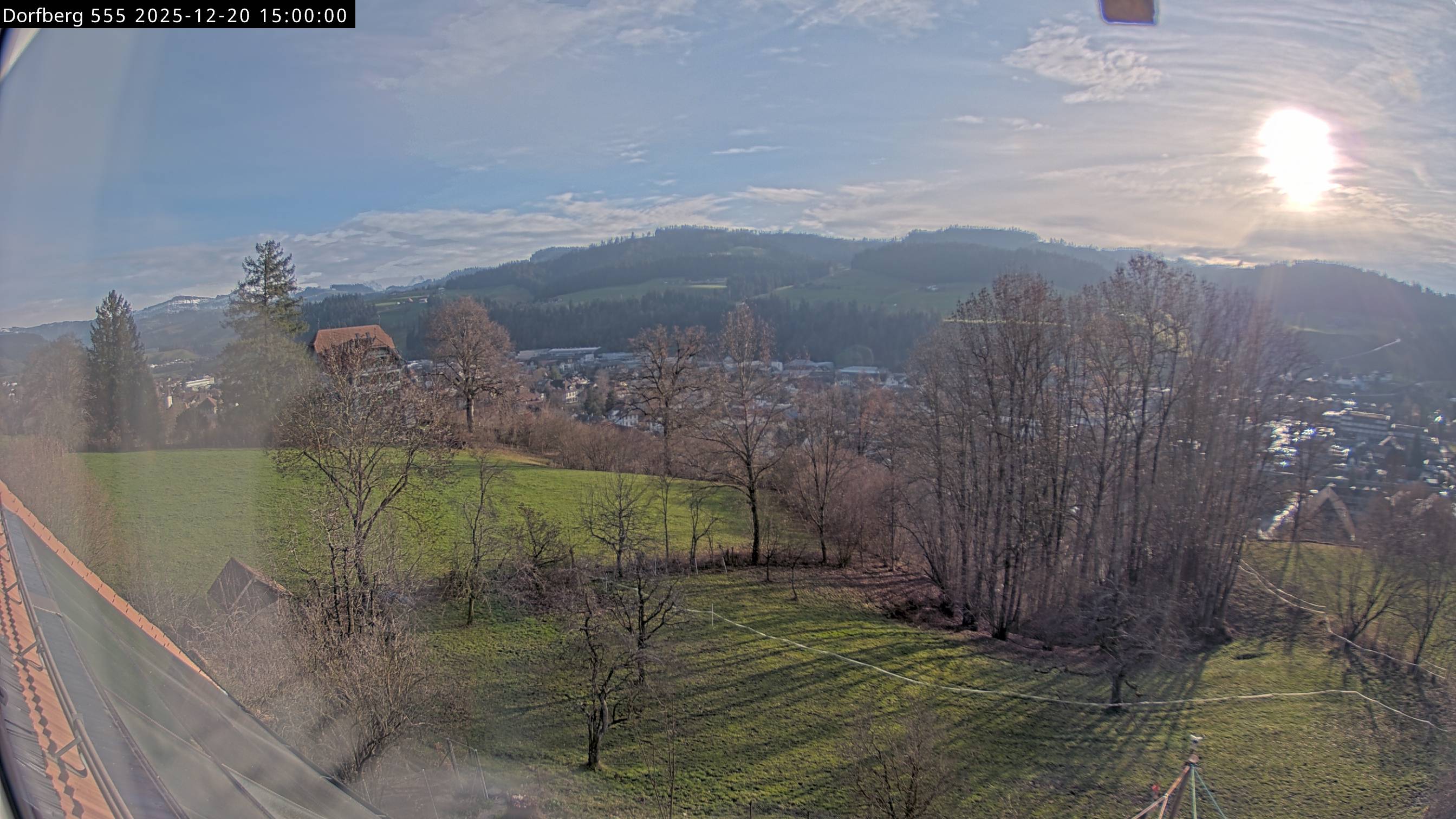 Webcam-Bild: Aussicht vom Dorfberg in Langnau 20251220-150000