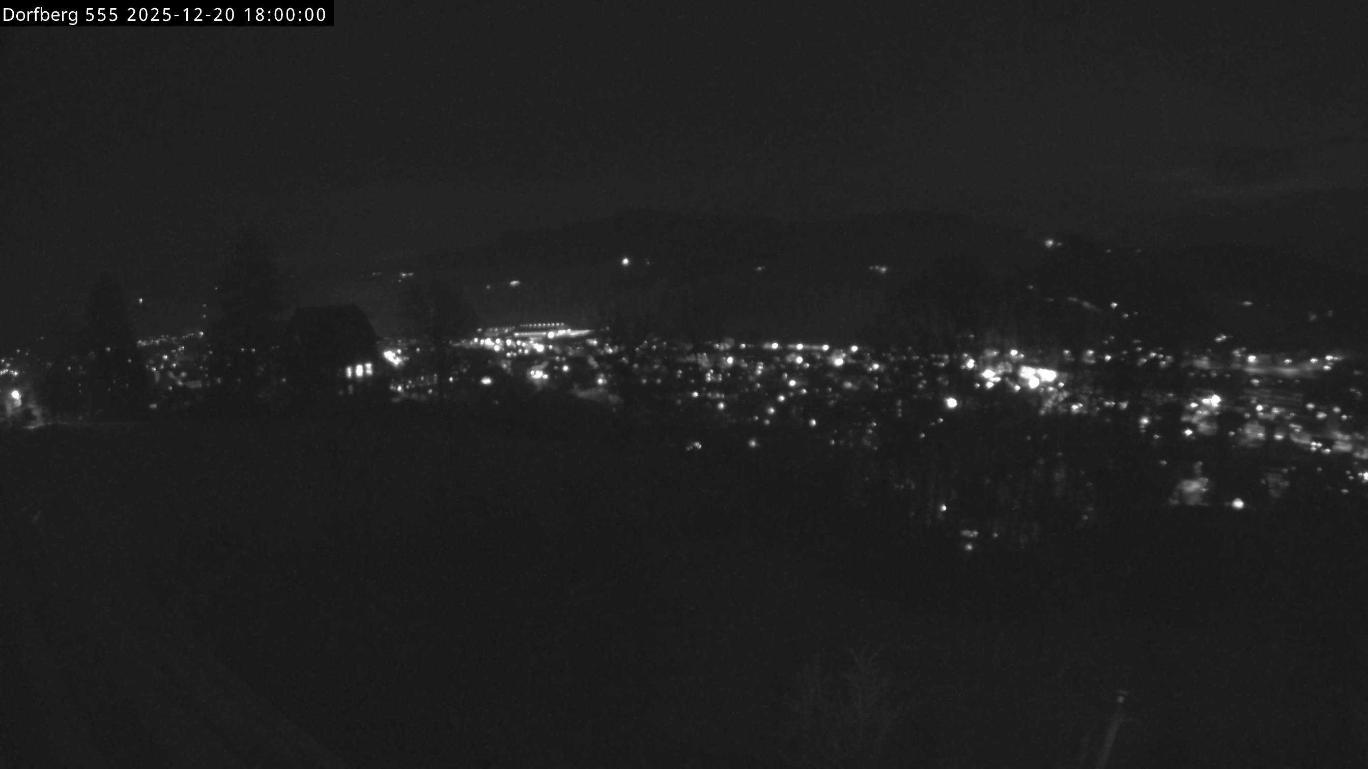Webcam-Bild: Aussicht vom Dorfberg in Langnau 20251220-180000