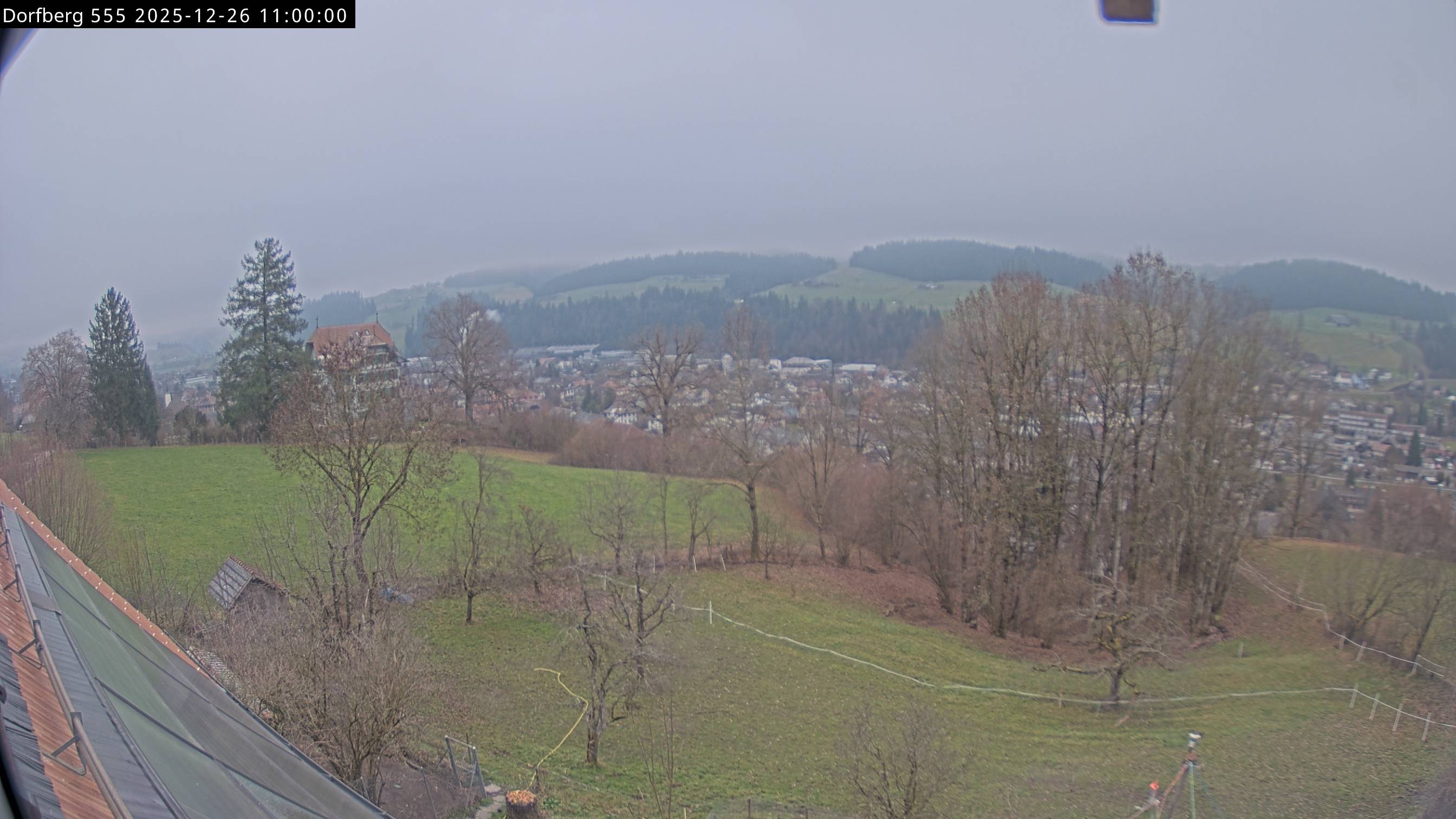Webcam-Bild: Aussicht vom Dorfberg in Langnau 20251226-110000