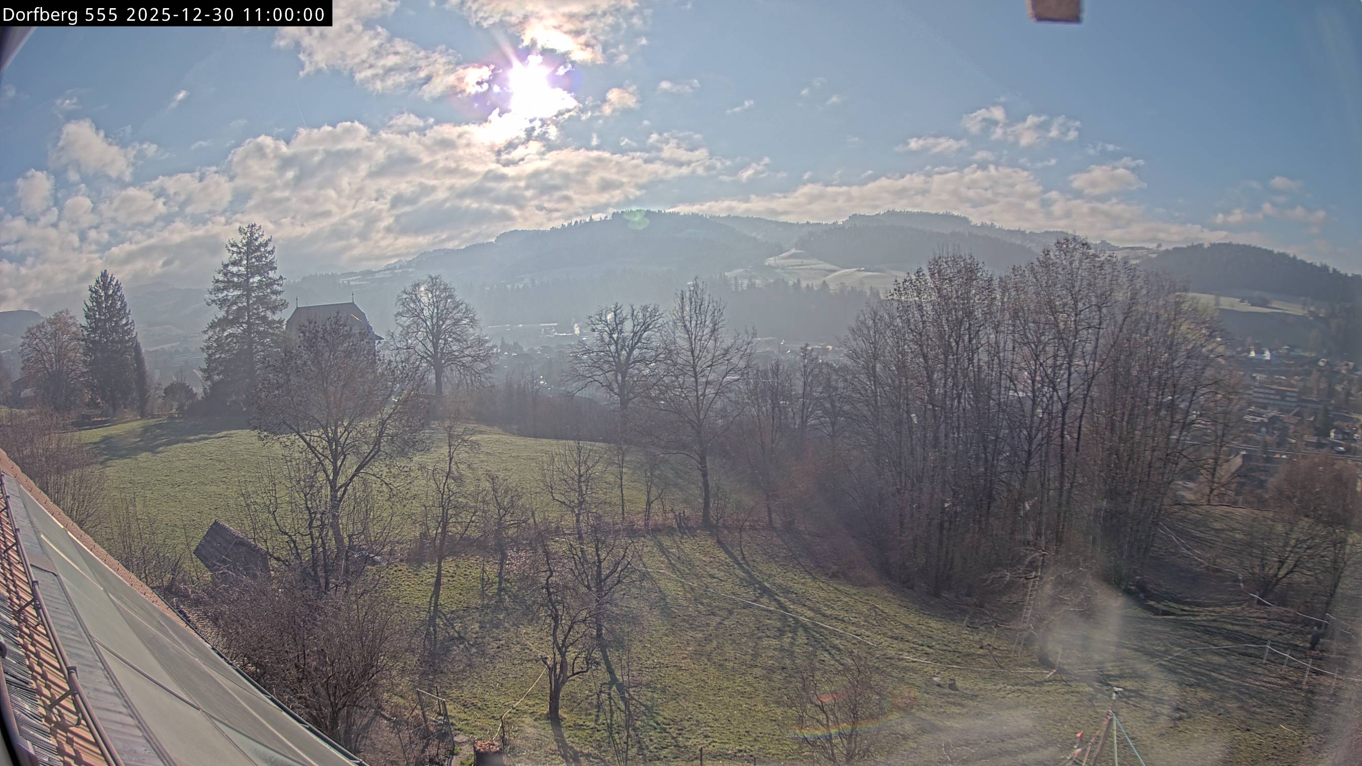 Webcam-Bild: Aussicht vom Dorfberg in Langnau 20251230-110000