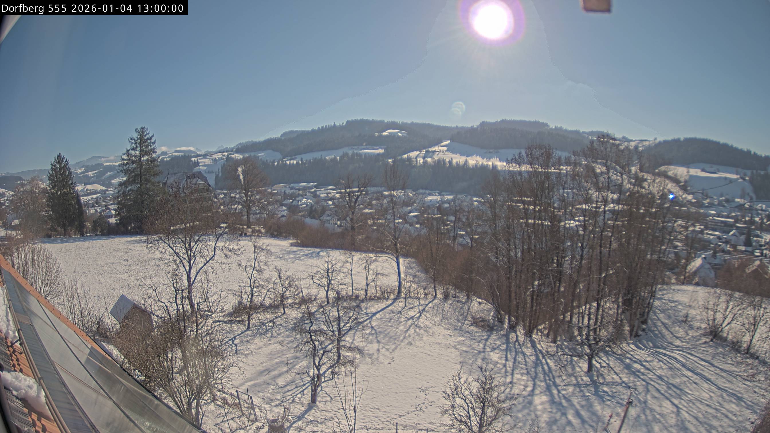 Webcam-Bild: Aussicht vom Dorfberg in Langnau 20260104-130000