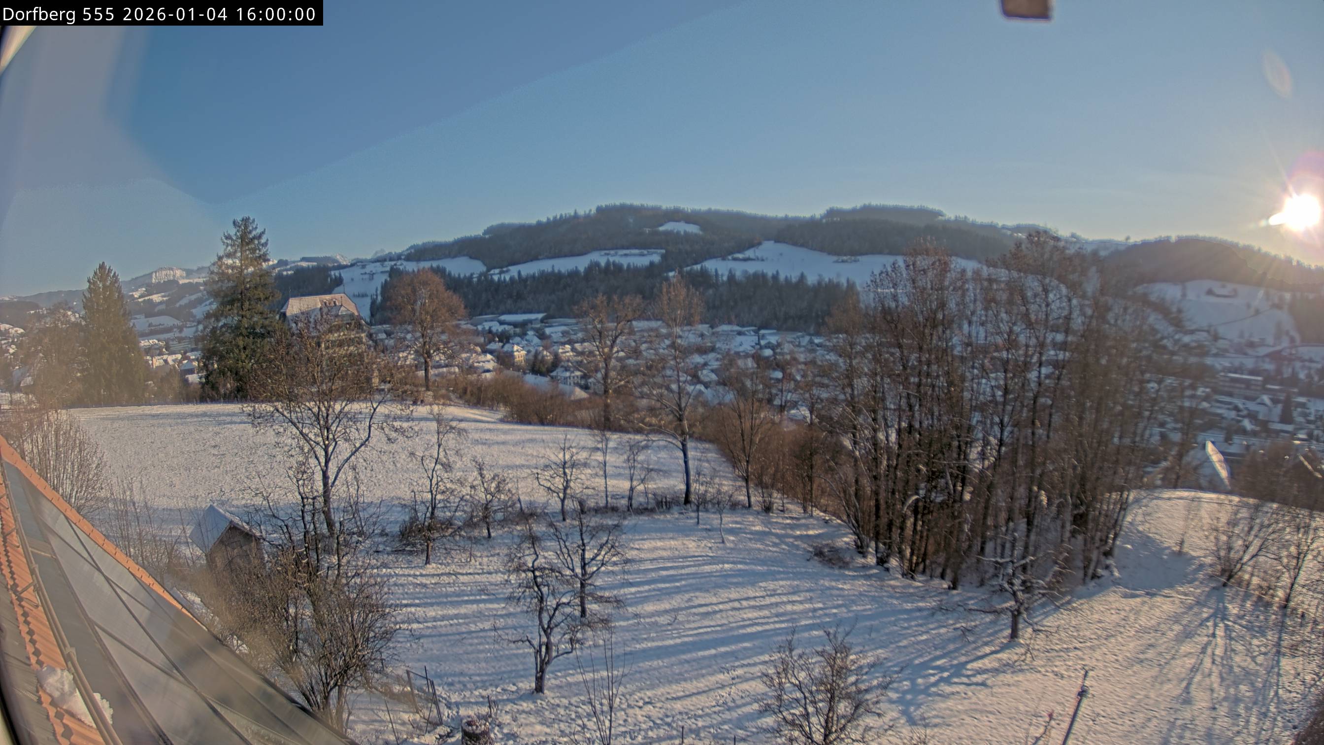Webcam-Bild: Aussicht vom Dorfberg in Langnau 20260104-160000