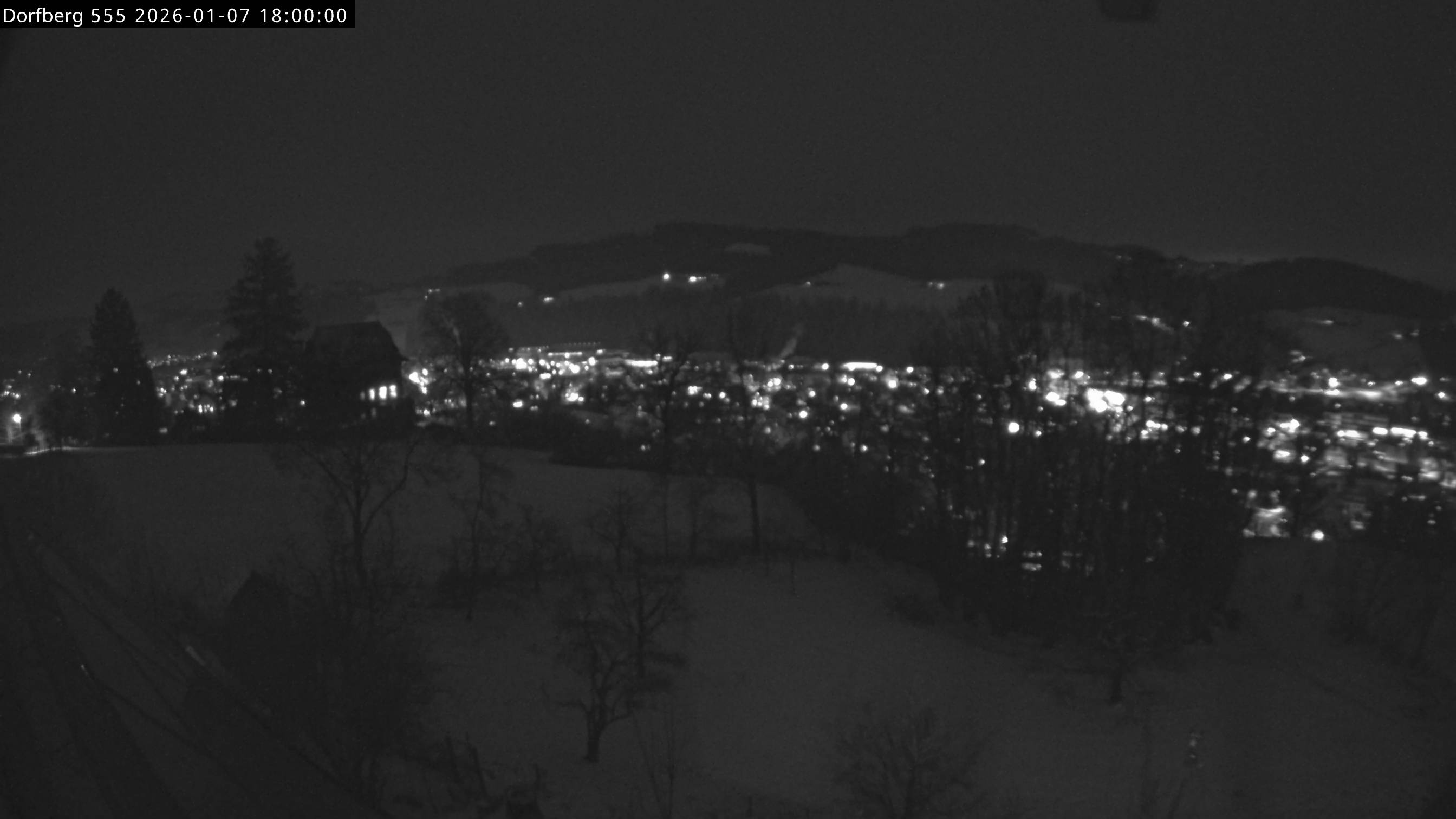 Webcam-Bild: Aussicht vom Dorfberg in Langnau 20260107-180000