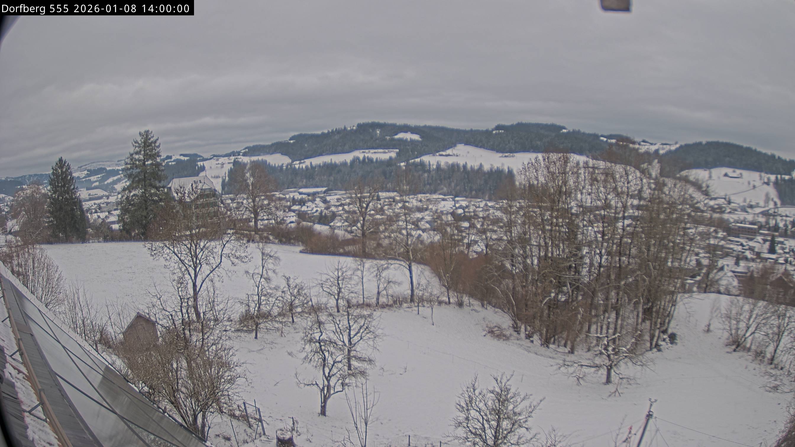 Webcam-Bild: Aussicht vom Dorfberg in Langnau 20260108-140000