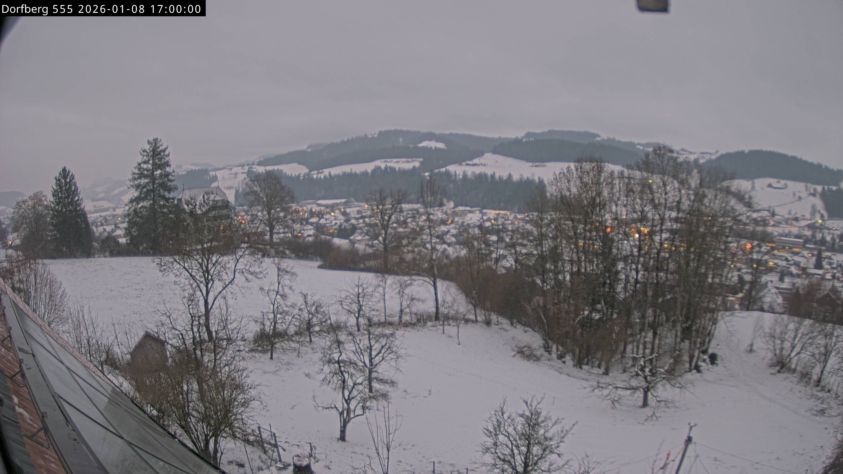 Webcam-Bild: Aussicht vom Dorfberg in Langnau 20260108-170000
