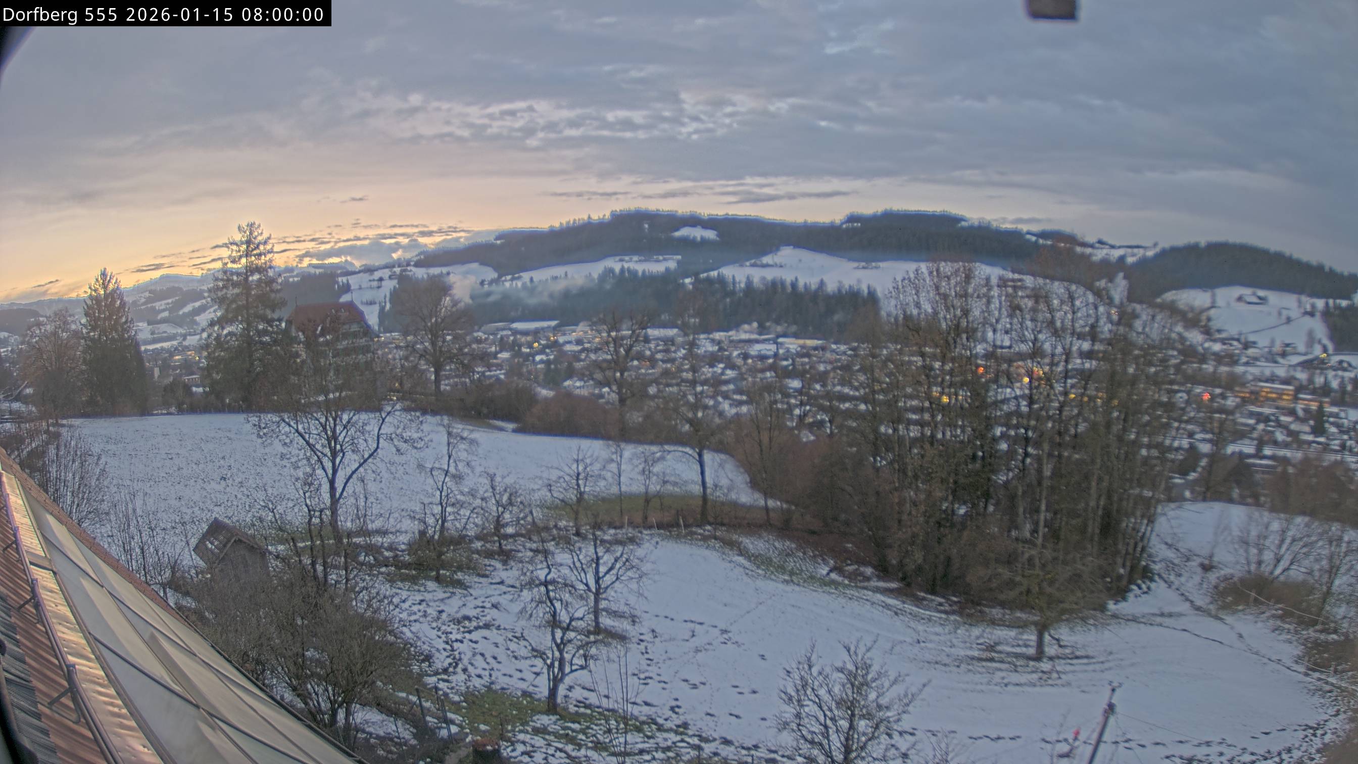 Webcam-Bild: Aussicht vom Dorfberg in Langnau 20260115-080000