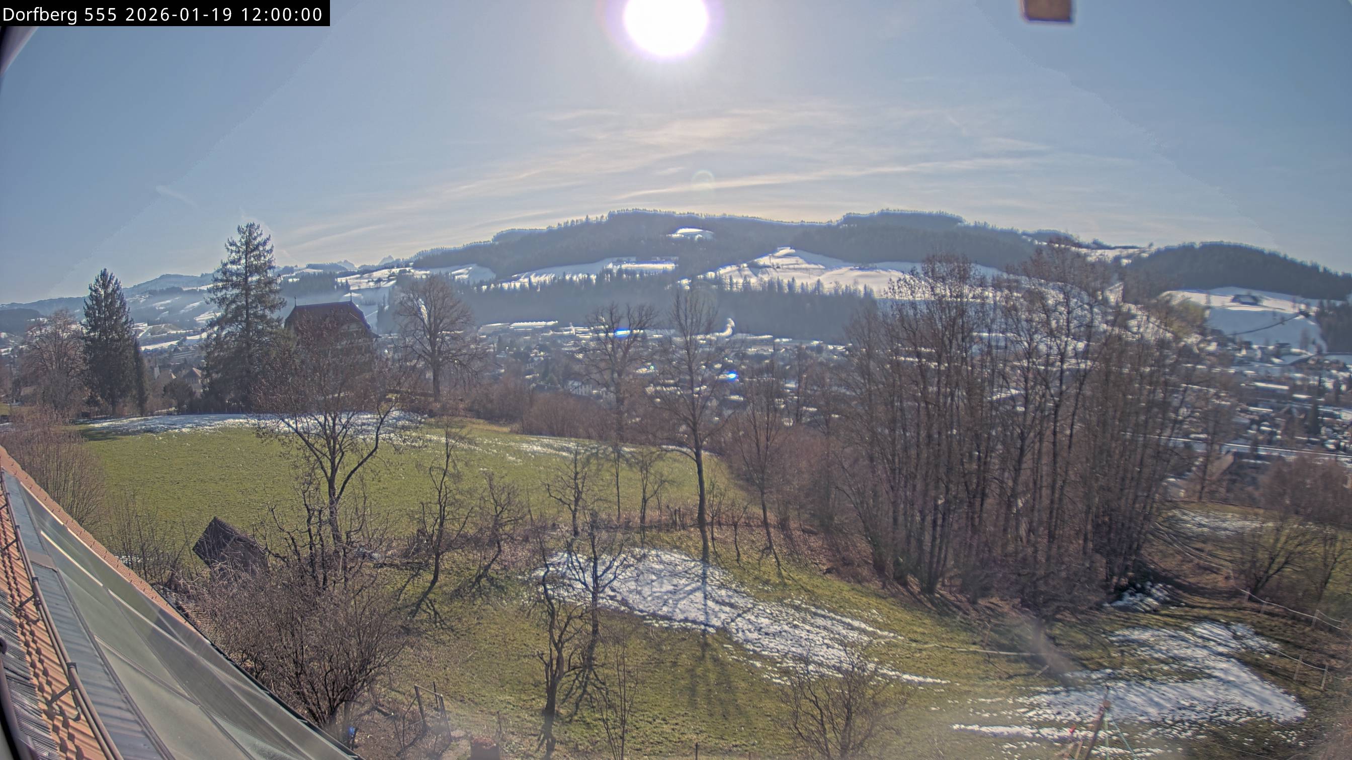 Webcam-Bild: Aussicht vom Dorfberg in Langnau 20260119-120000