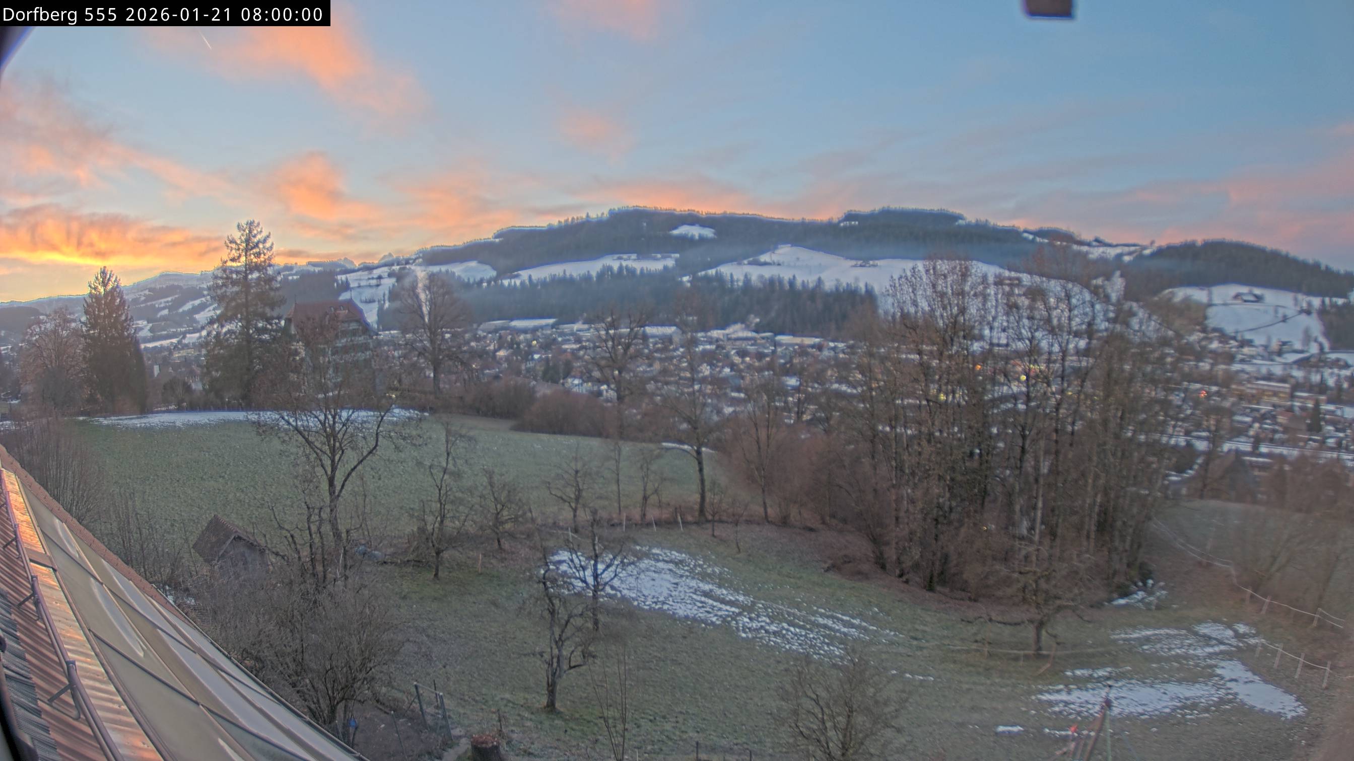 Webcam-Bild: Aussicht vom Dorfberg in Langnau 20260121-080000