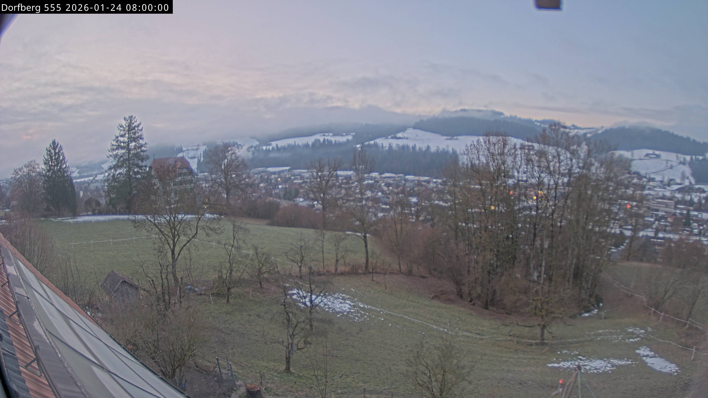 Webcam-Bild: Aussicht vom Dorfberg in Langnau 20260124-080000