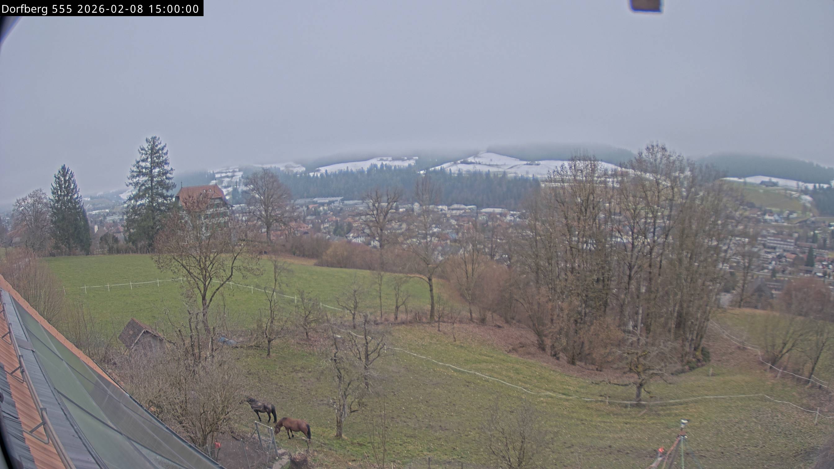 Webcam-Bild: Aussicht vom Dorfberg in Langnau 20260208-150000