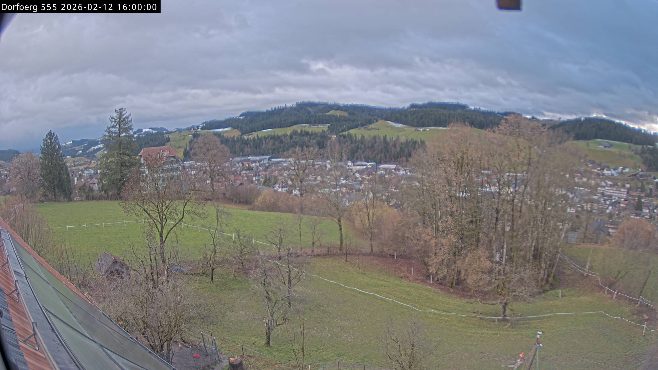 Webcam-Bild: Aussicht vom Dorfberg in Langnau 20260212-160000