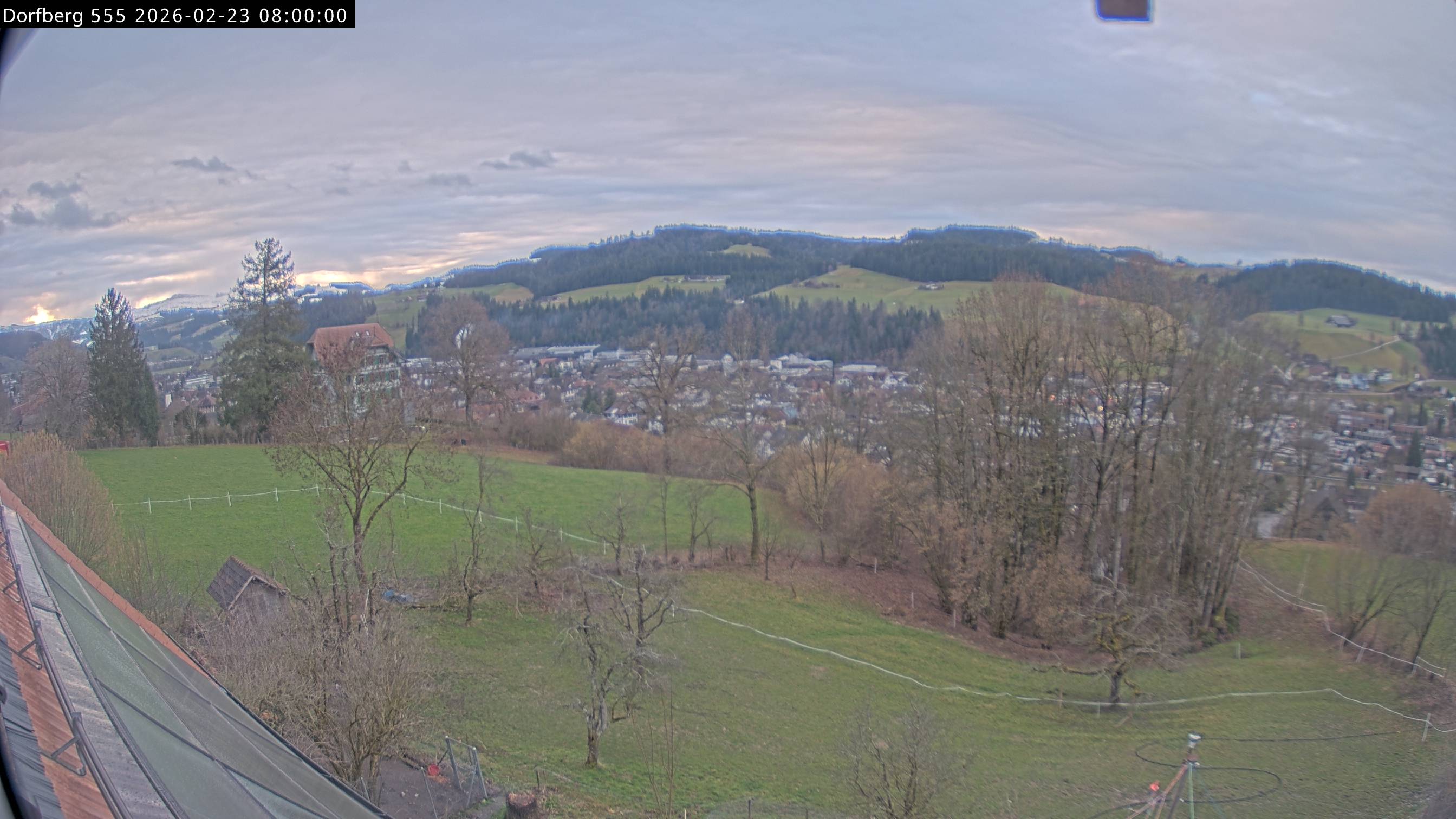 Webcam-Bild: Aussicht vom Dorfberg in Langnau 20260223-080000