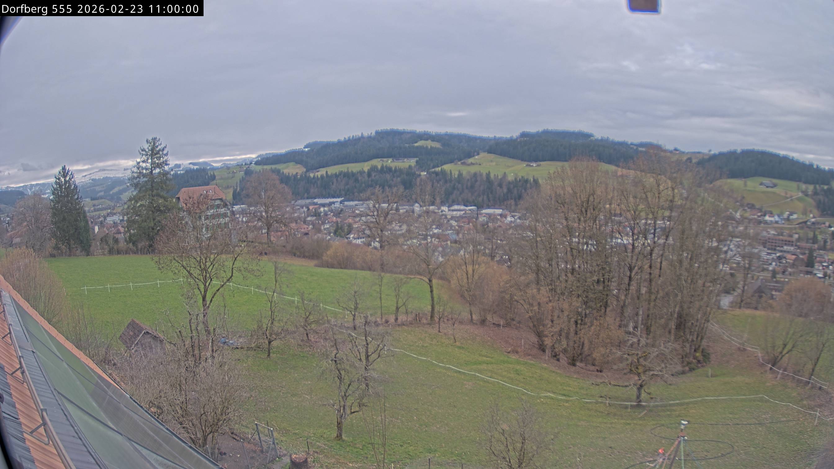 Webcam-Bild: Aussicht vom Dorfberg in Langnau 20260223-110000