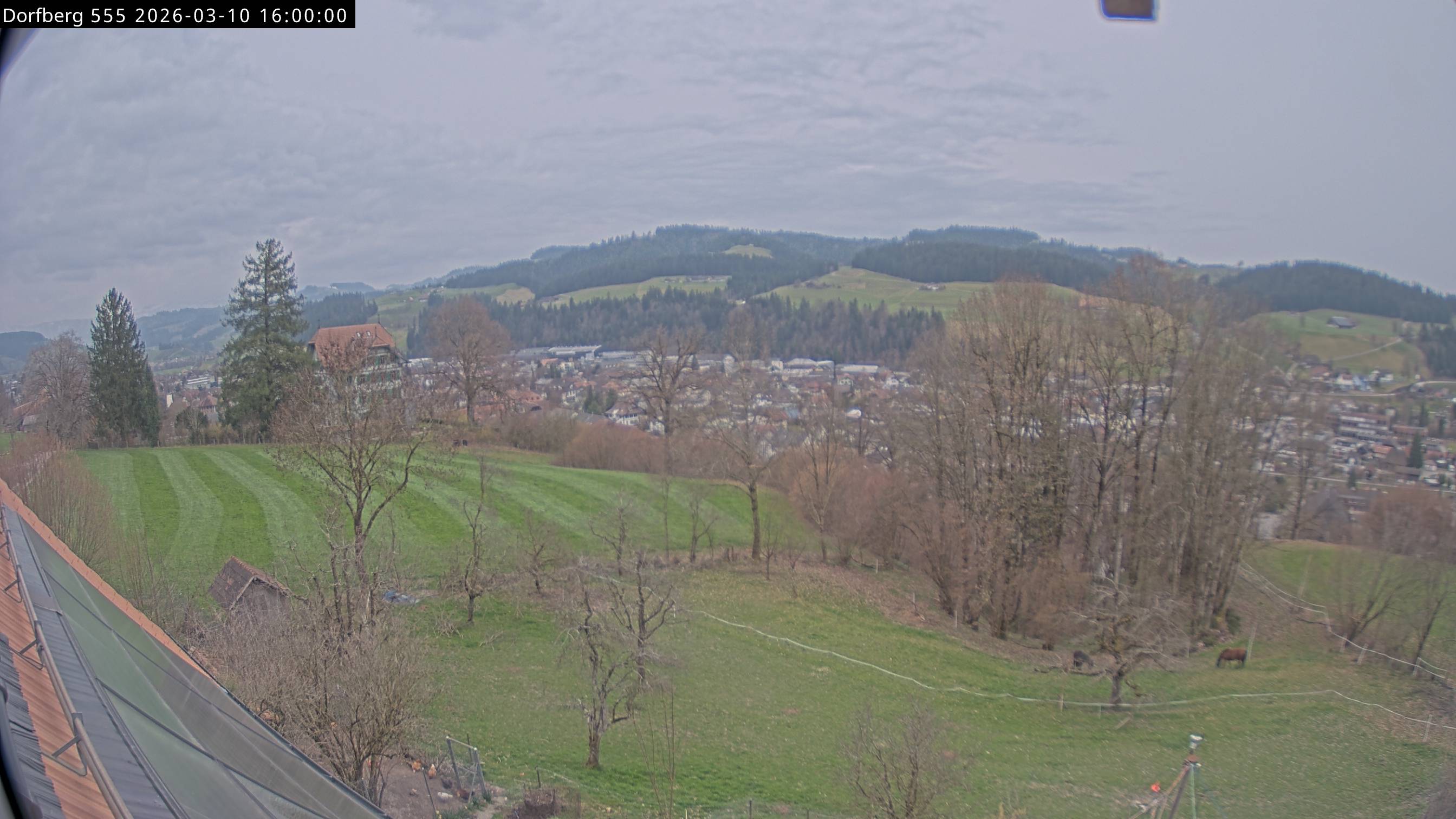 Webcam-Bild: Aussicht vom Dorfberg in Langnau 20260310-160000