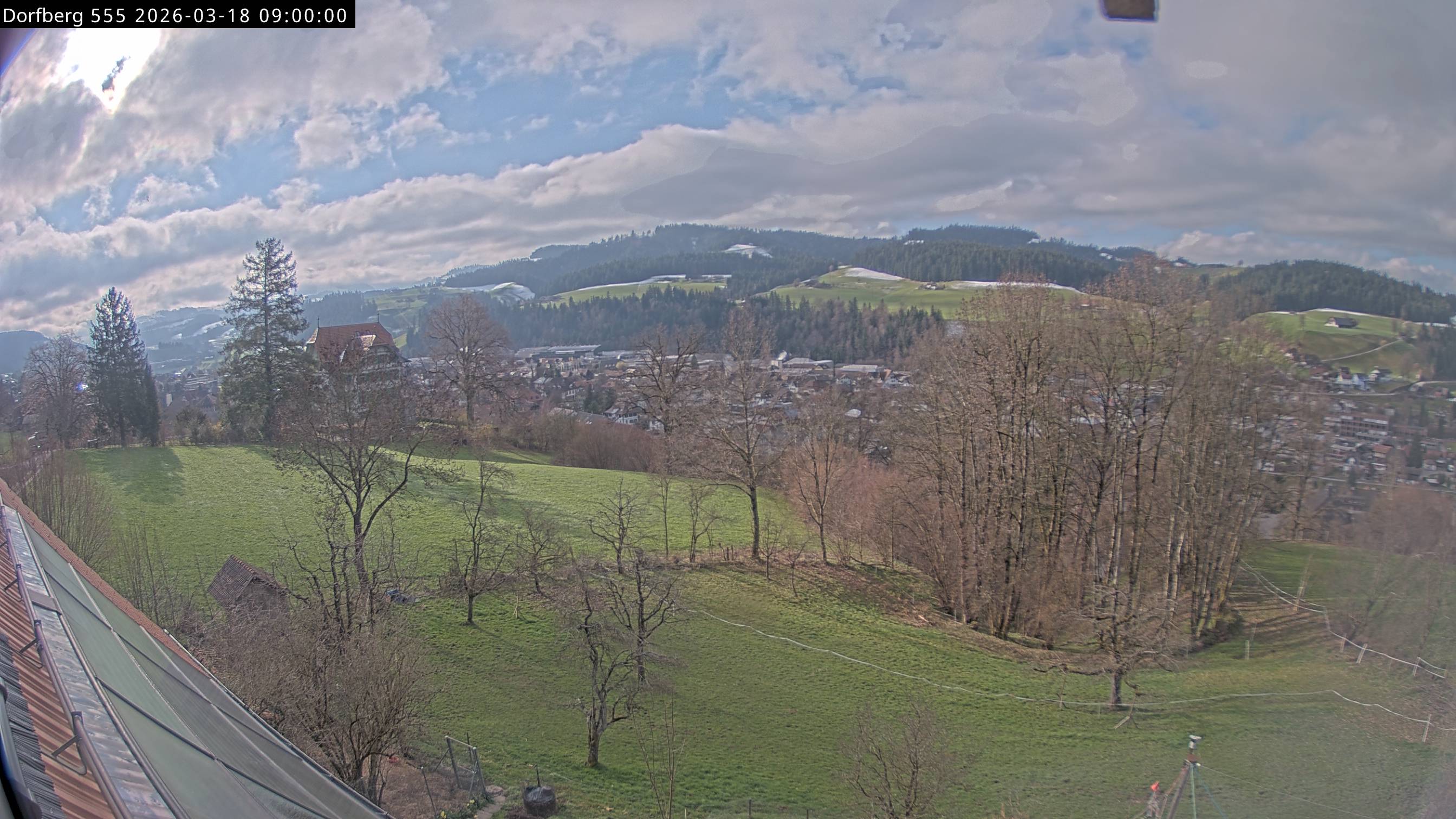 Webcam-Bild: Aussicht vom Dorfberg in Langnau 20260318-090000