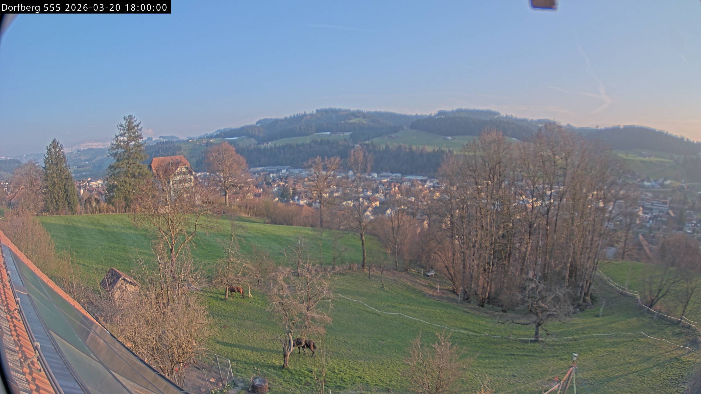 Webcam-Bild: Aussicht vom Dorfberg in Langnau 20260320-180000
