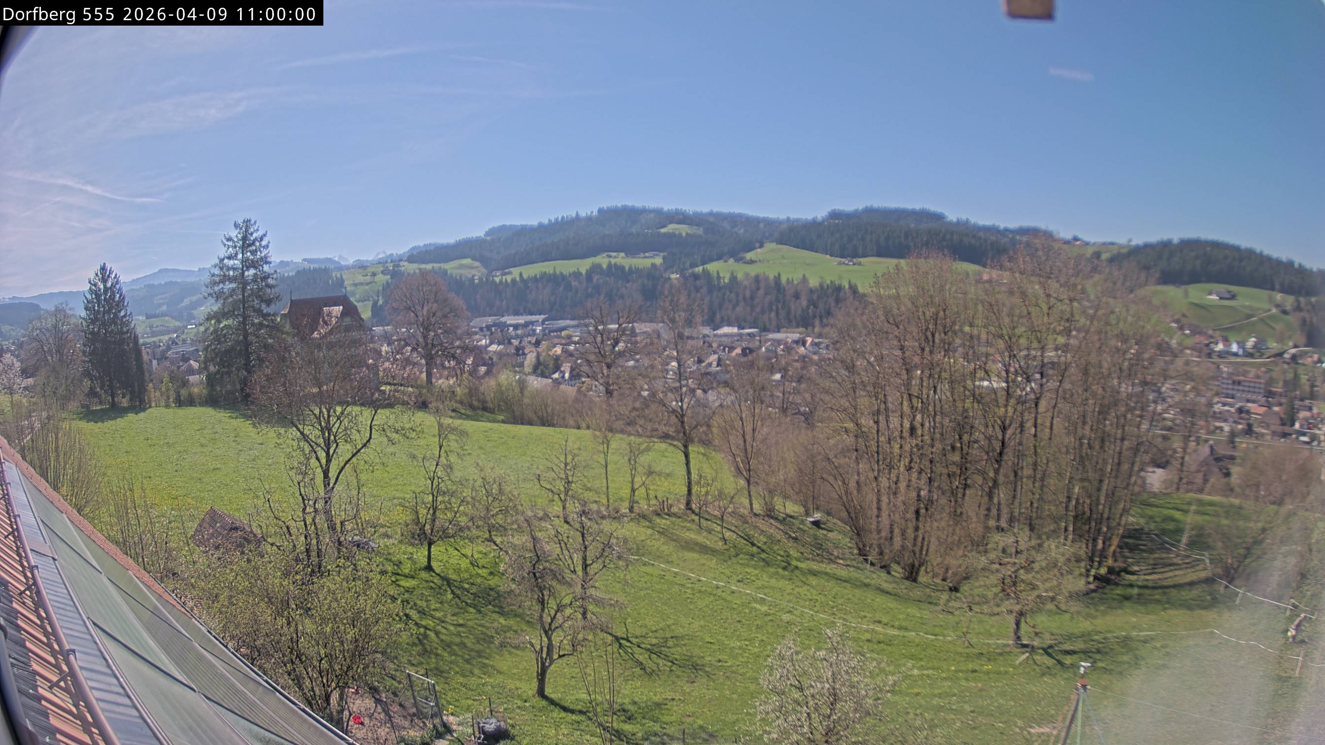 Webcam-Bild: Aussicht vom Dorfberg in Langnau 20260409-110000