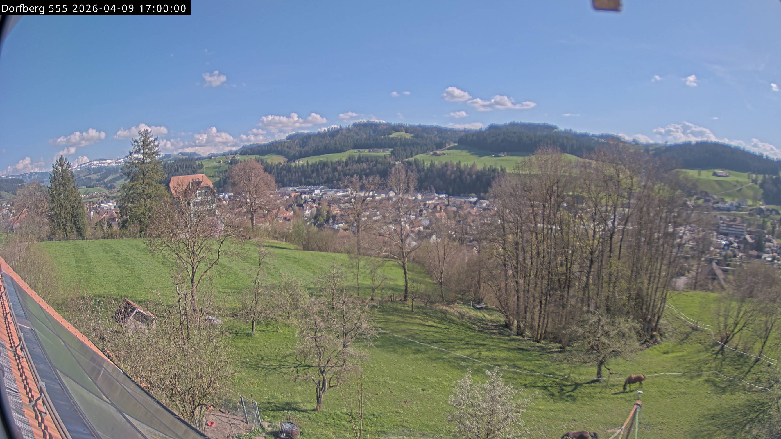 Webcam-Bild: Aussicht vom Dorfberg in Langnau 20260409-170000