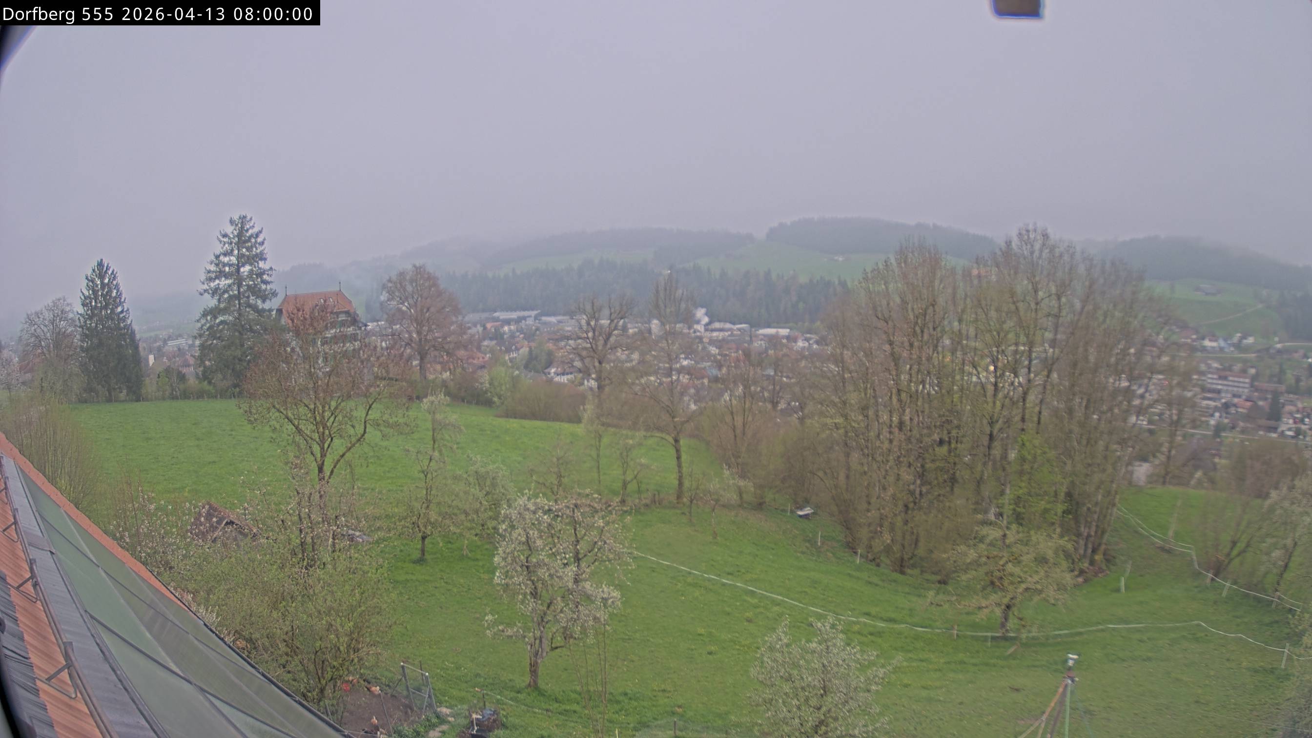 Webcam-Bild: Aussicht vom Dorfberg in Langnau 20260413-080000