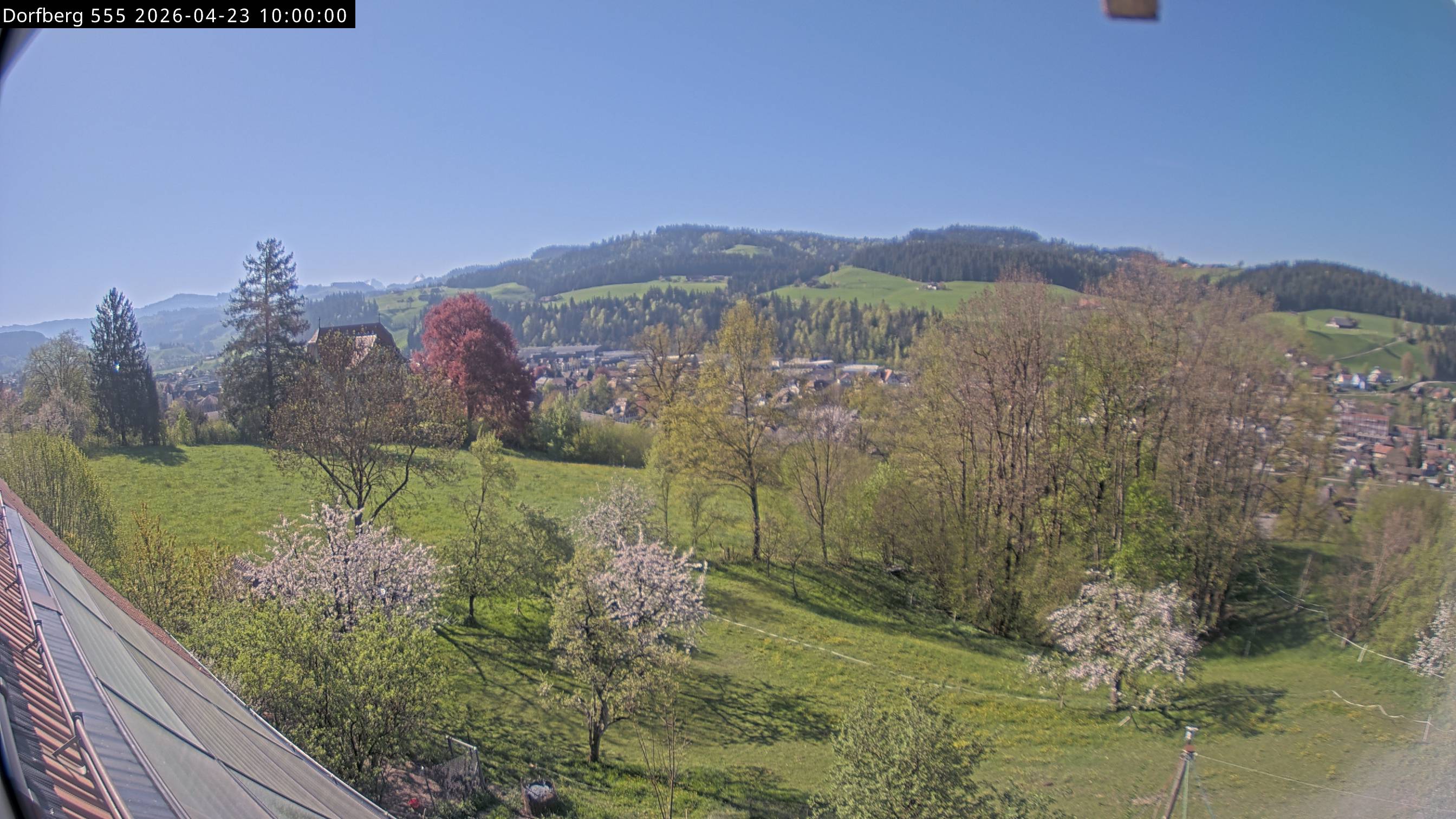 Webcam-Bild: Aussicht vom Dorfberg in Langnau 20260423-100000