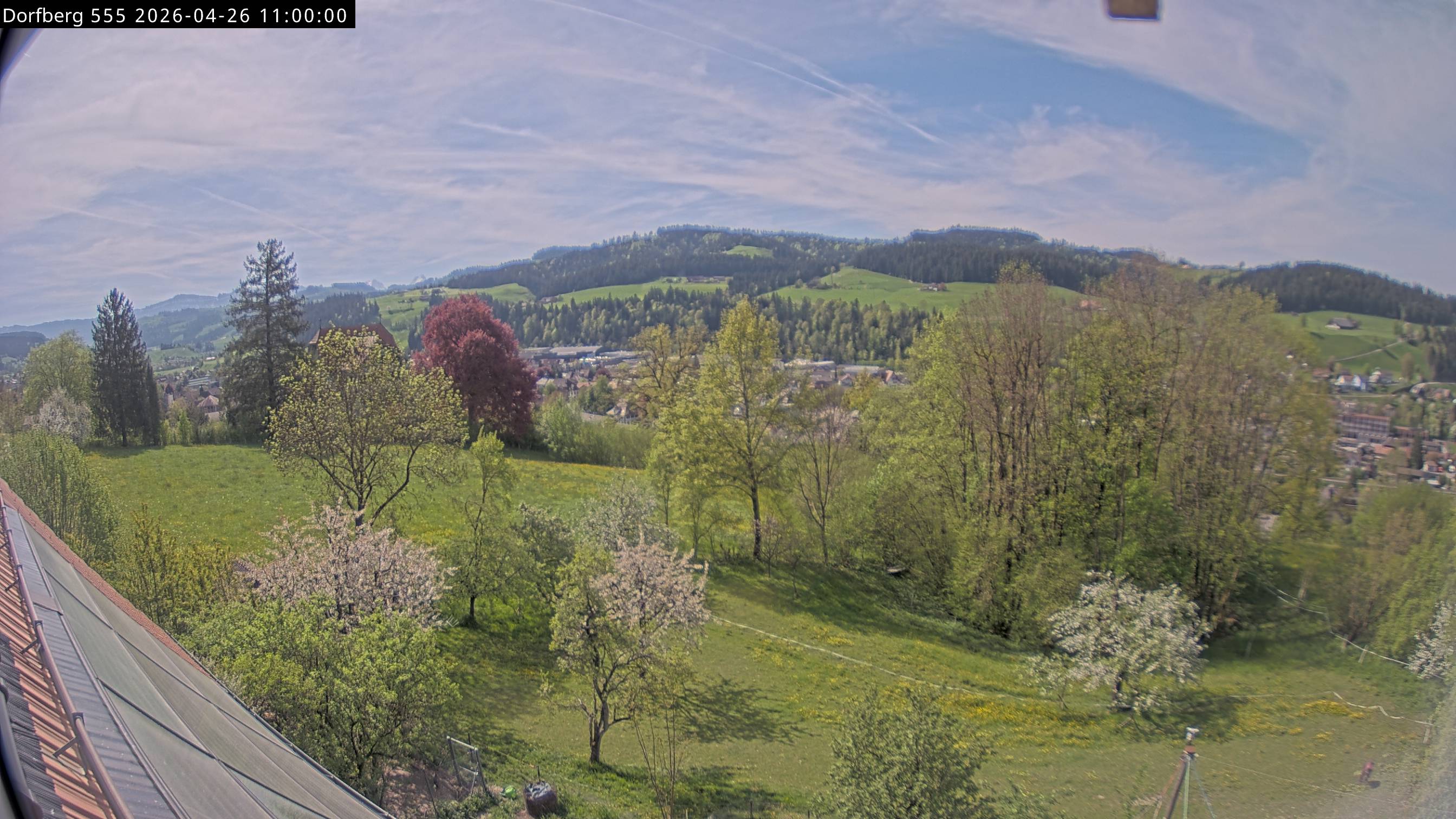 Webcam-Bild: Aussicht vom Dorfberg in Langnau 20260426-110000