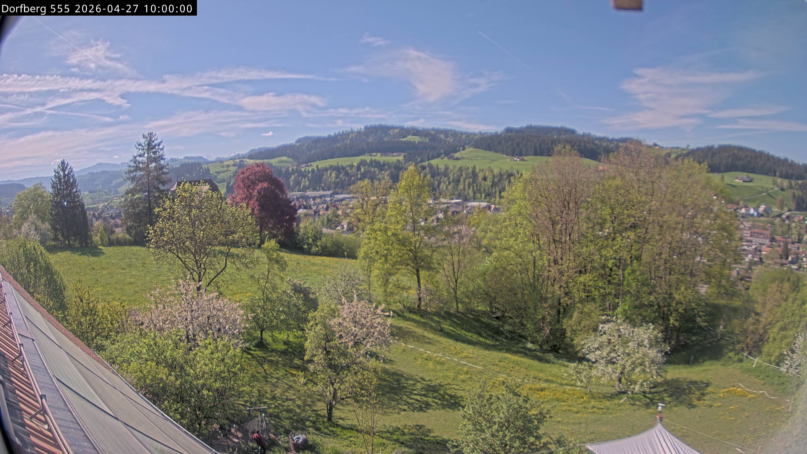 Webcam-Bild: Aussicht vom Dorfberg in Langnau 20260427-100000