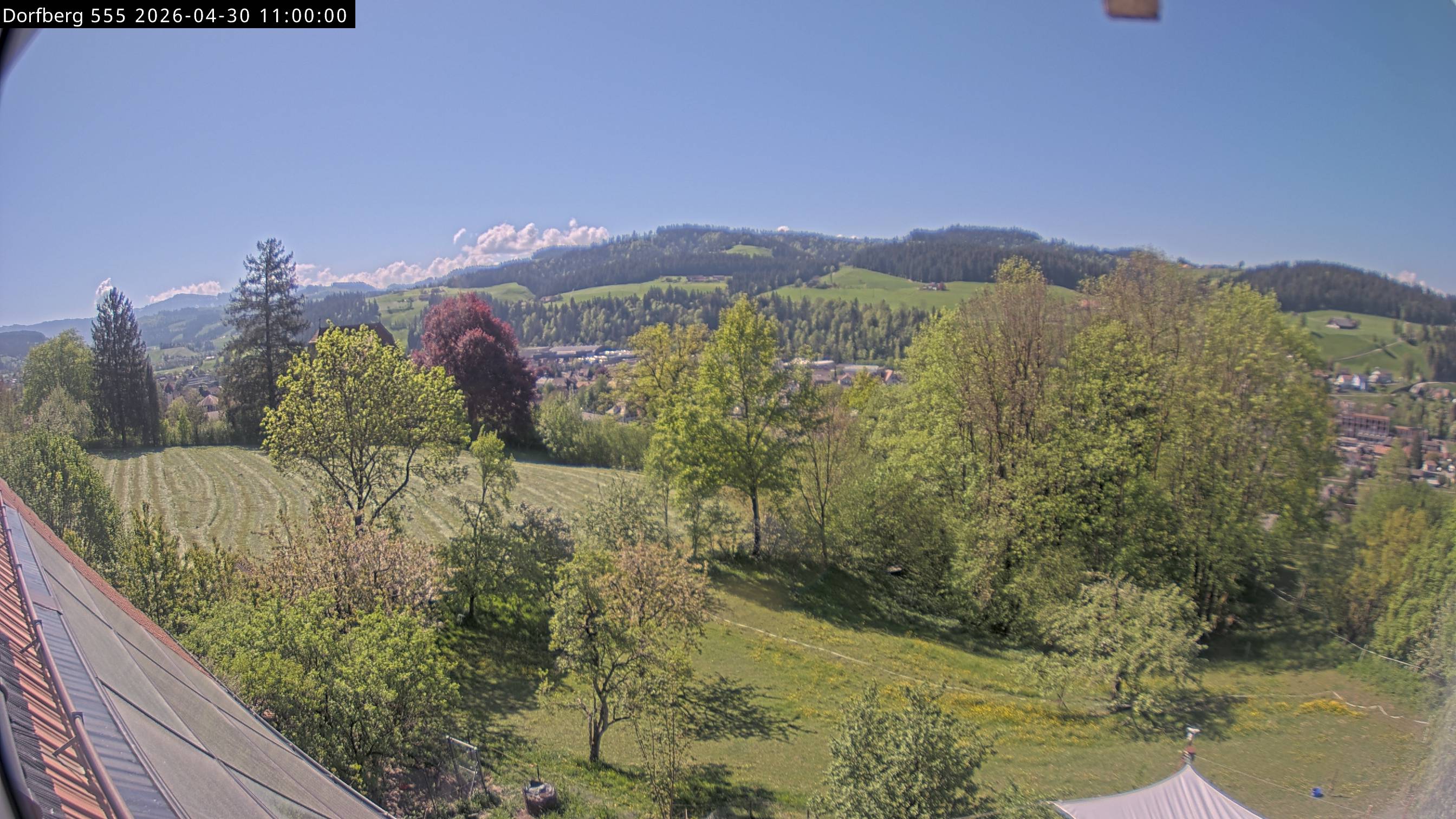 Webcam-Bild: Aussicht vom Dorfberg in Langnau 20260430-110000