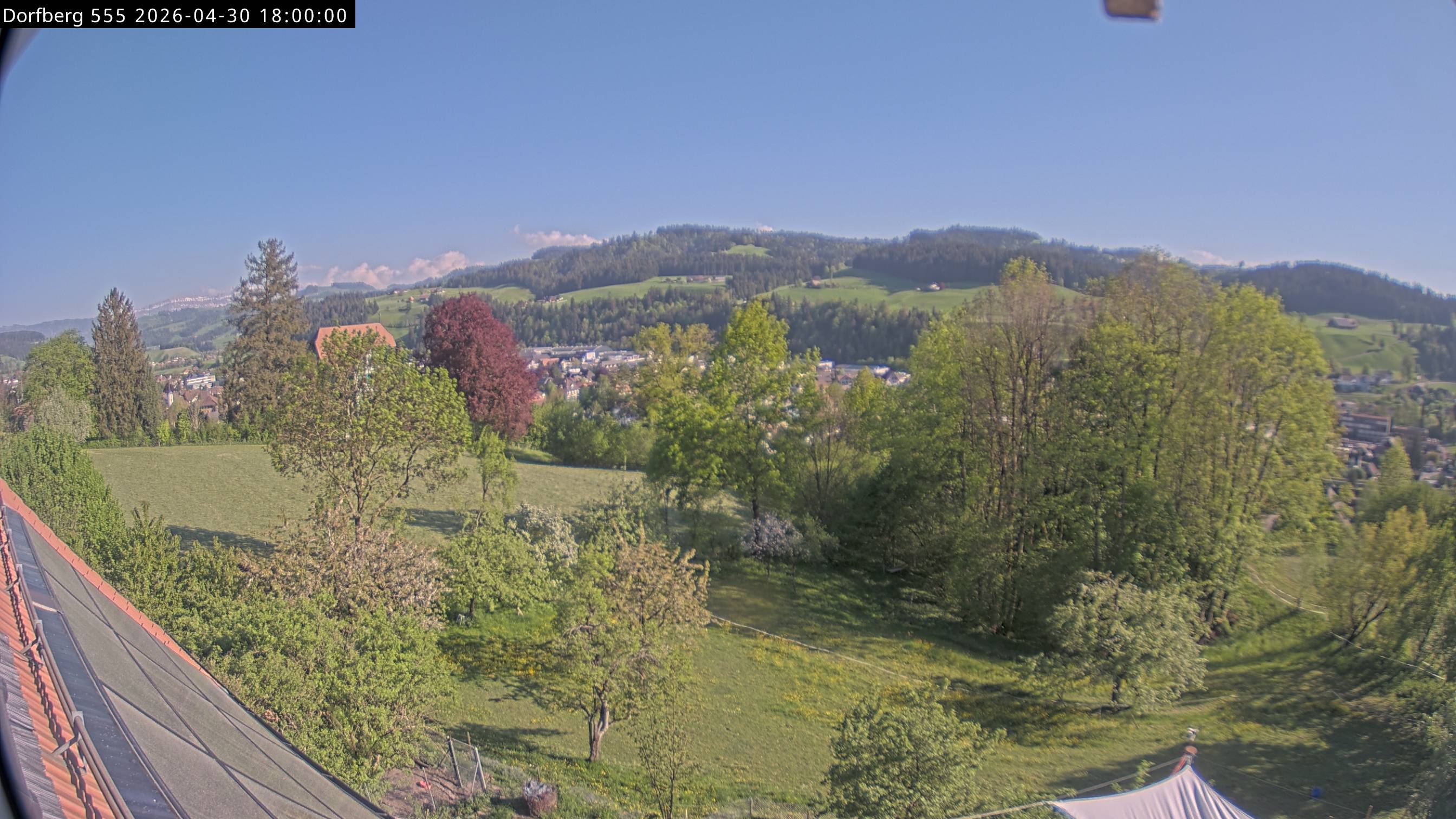 Webcam-Bild: Aussicht vom Dorfberg in Langnau 20260430-180000