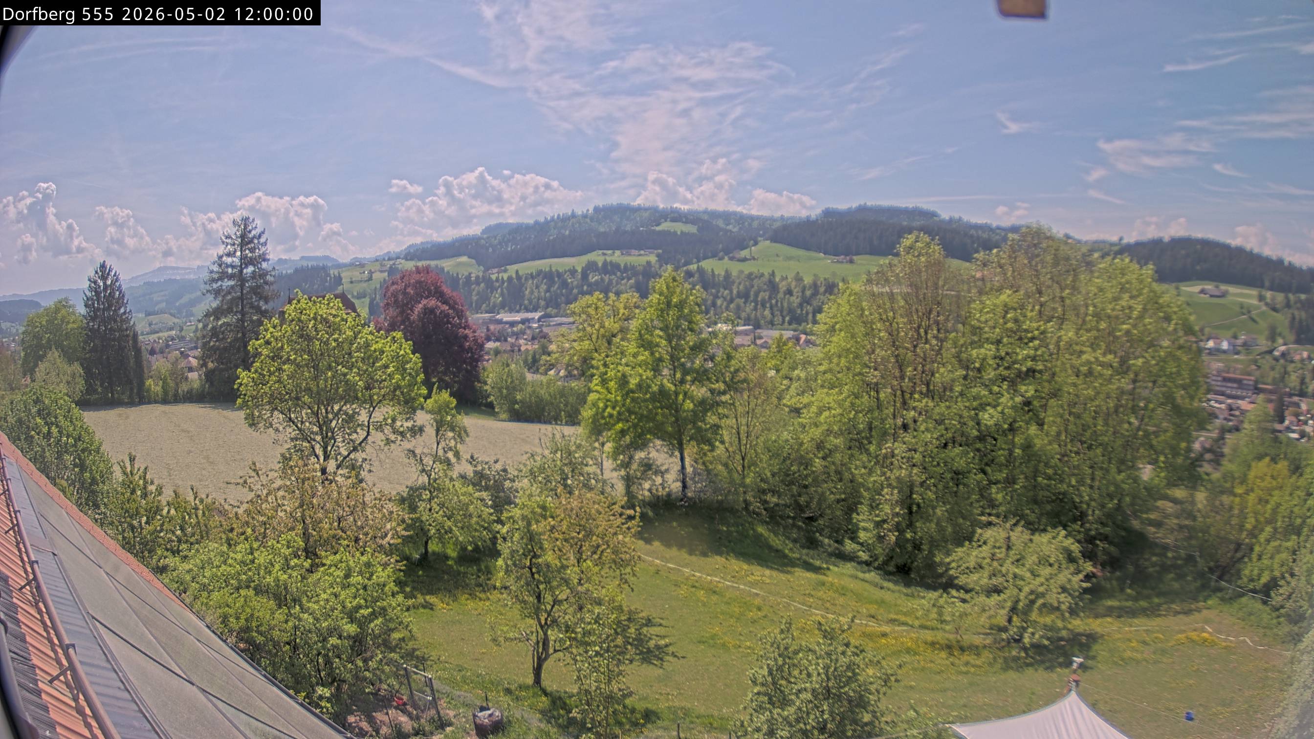 Webcam-Bild: Aussicht vom Dorfberg in Langnau 20260502-120000