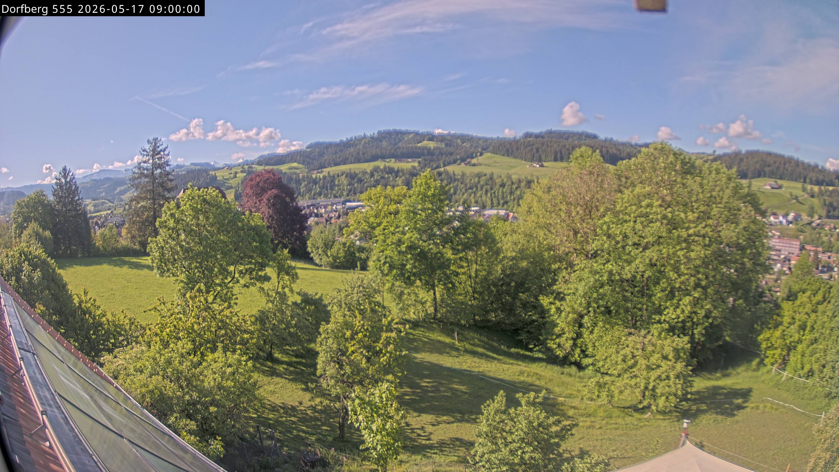 Webcam-Bild: Aussicht vom Dorfberg in Langnau 20260517-090000