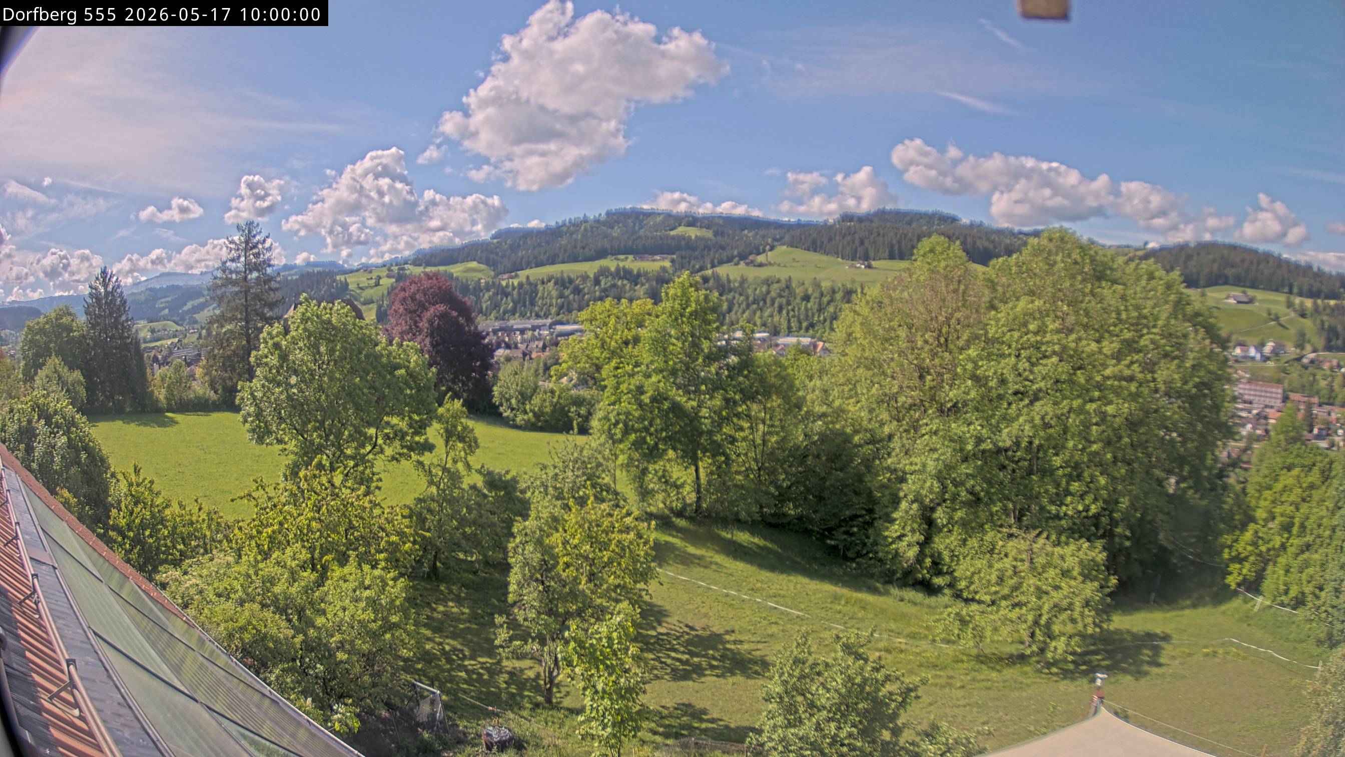 Webcam-Bild: Aussicht vom Dorfberg in Langnau 20260517-100000