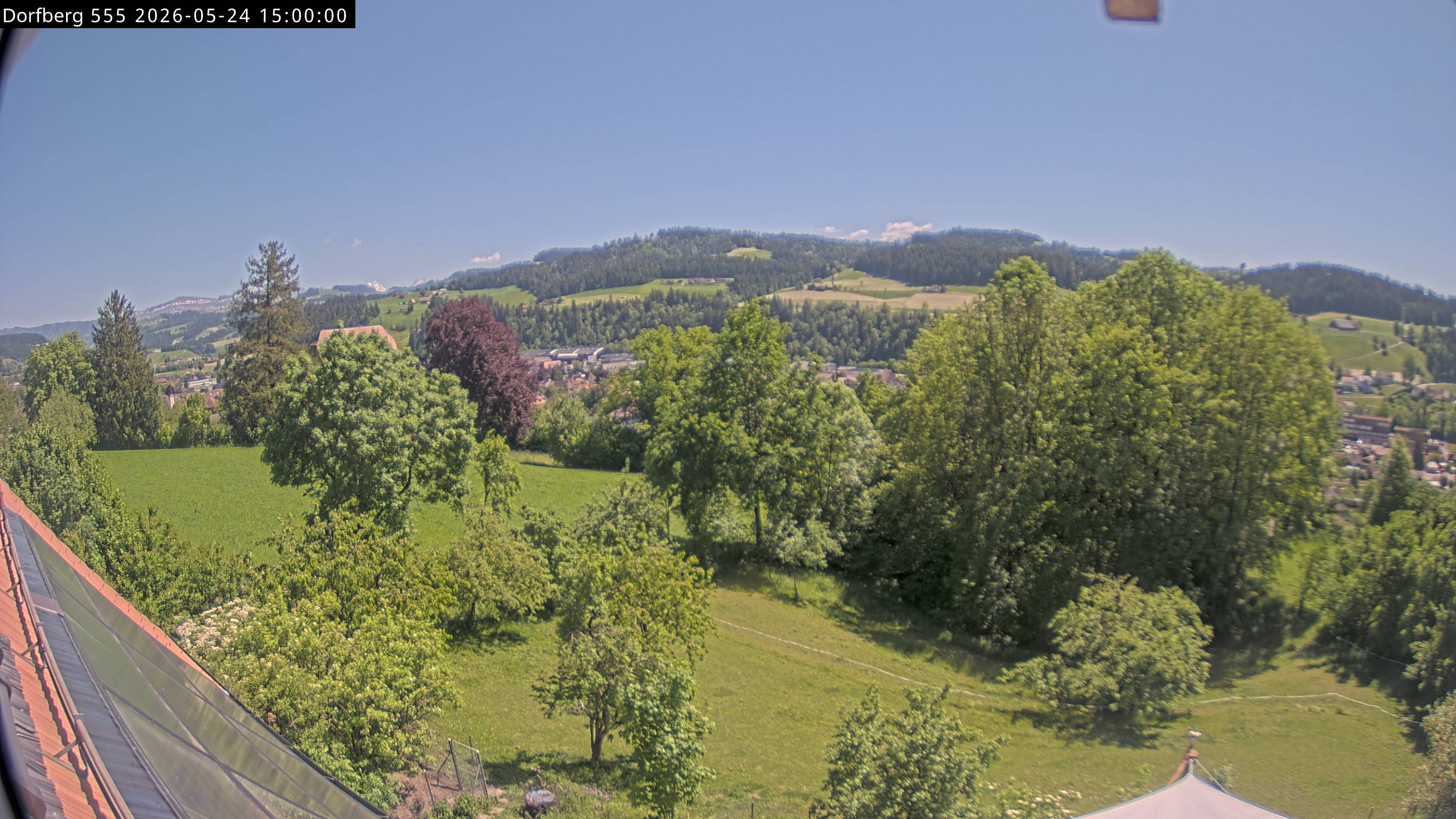 Webcam-Bild: Aussicht vom Dorfberg in Langnau 20260524-150000