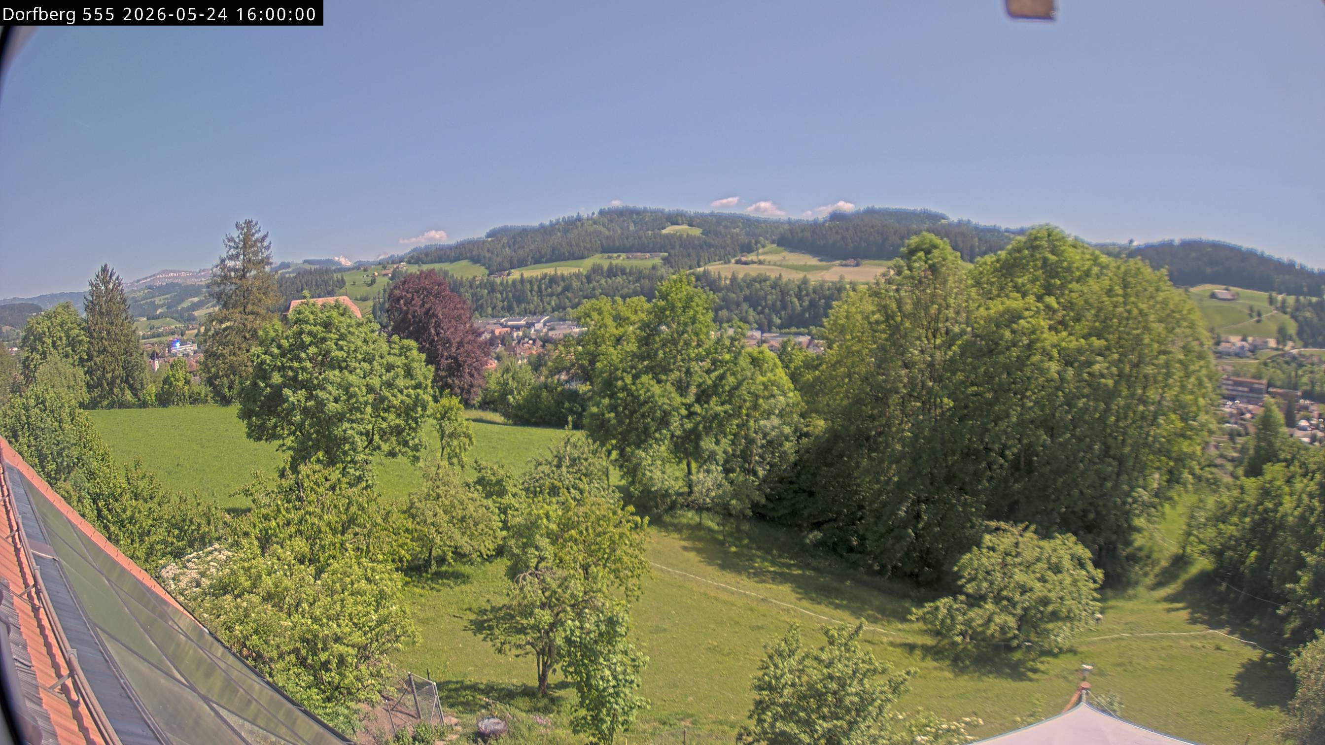 Webcam-Bild: Aussicht vom Dorfberg in Langnau 20260524-160000