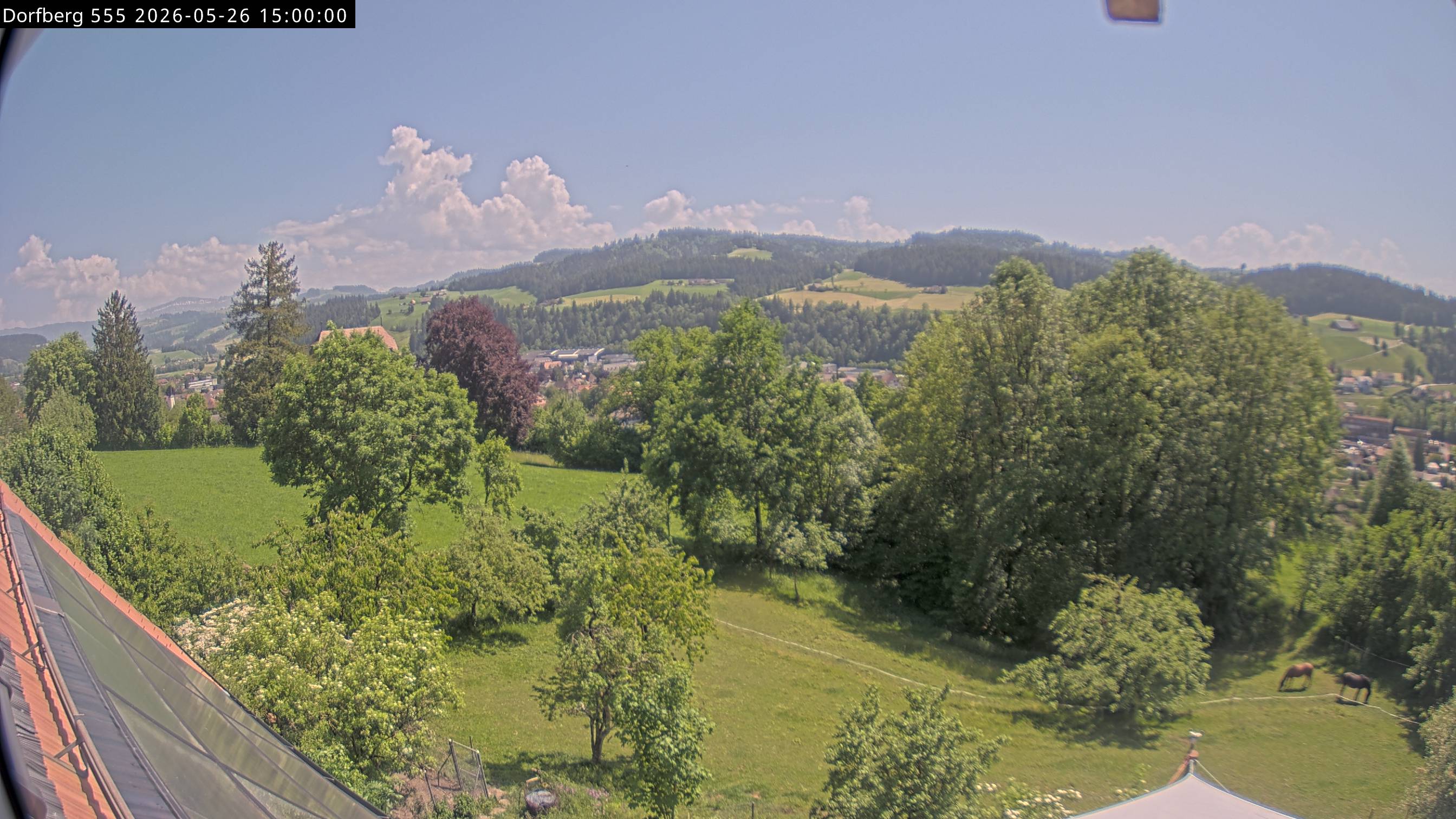 Webcam-Bild: Aussicht vom Dorfberg in Langnau 20260526-150000