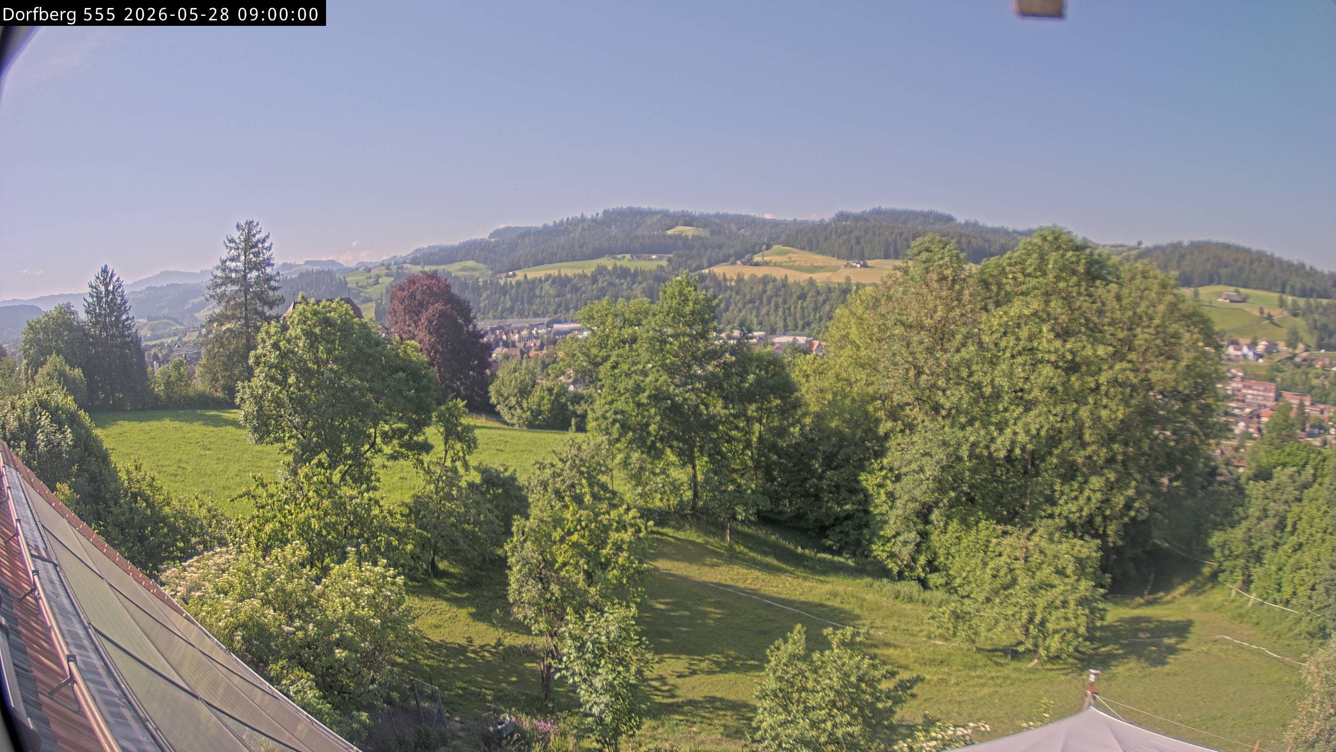 Webcam-Bild: Aussicht vom Dorfberg in Langnau 20260528-090000