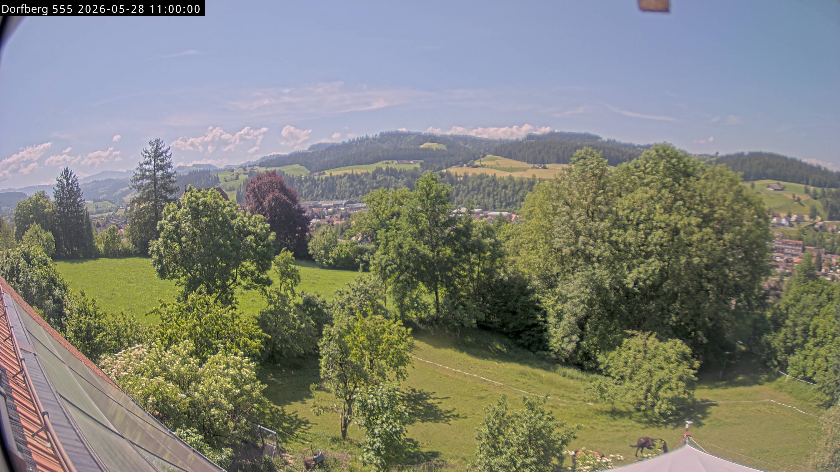 Webcam-Bild: Aussicht vom Dorfberg in Langnau 20260528-110000
