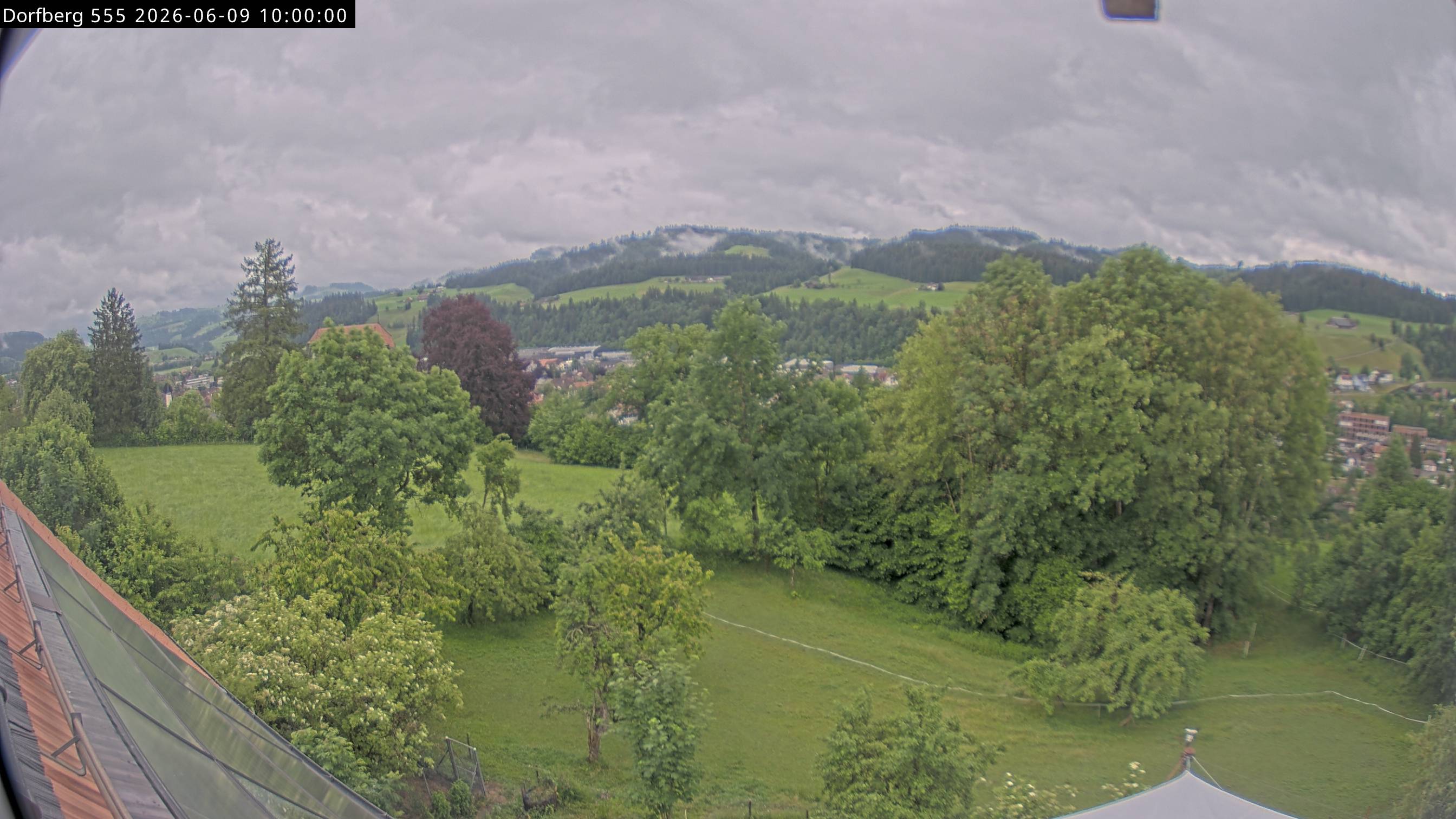 Webcam-Bild: Aussicht vom Dorfberg in Langnau 20260609-100000