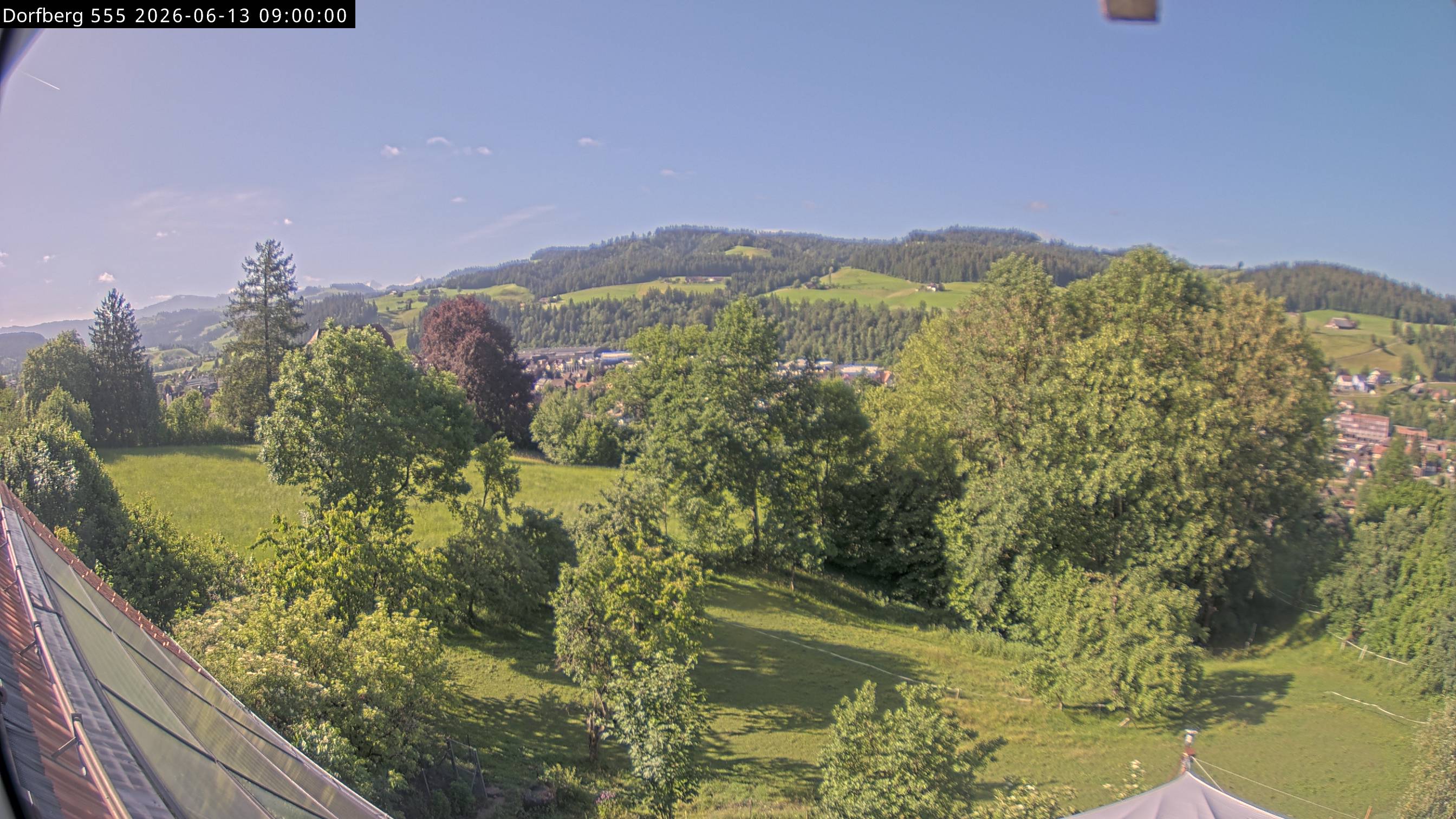 Webcam-Bild: Aussicht vom Dorfberg in Langnau 20260613-090000