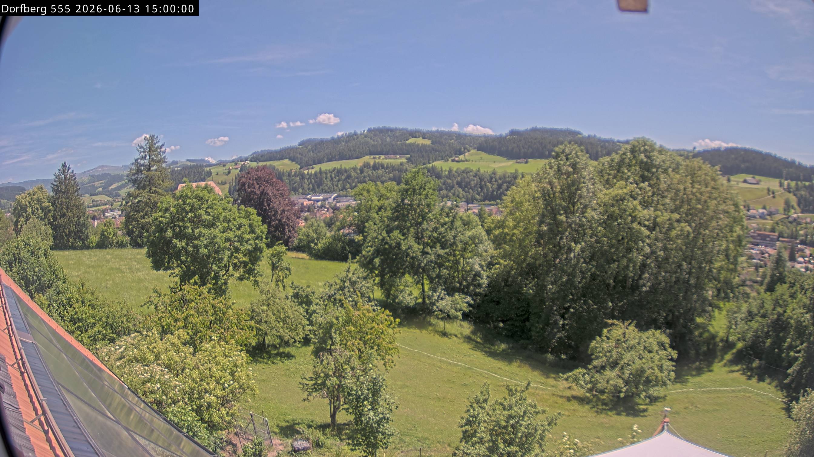 Webcam-Bild: Aussicht vom Dorfberg in Langnau 20260613-150000