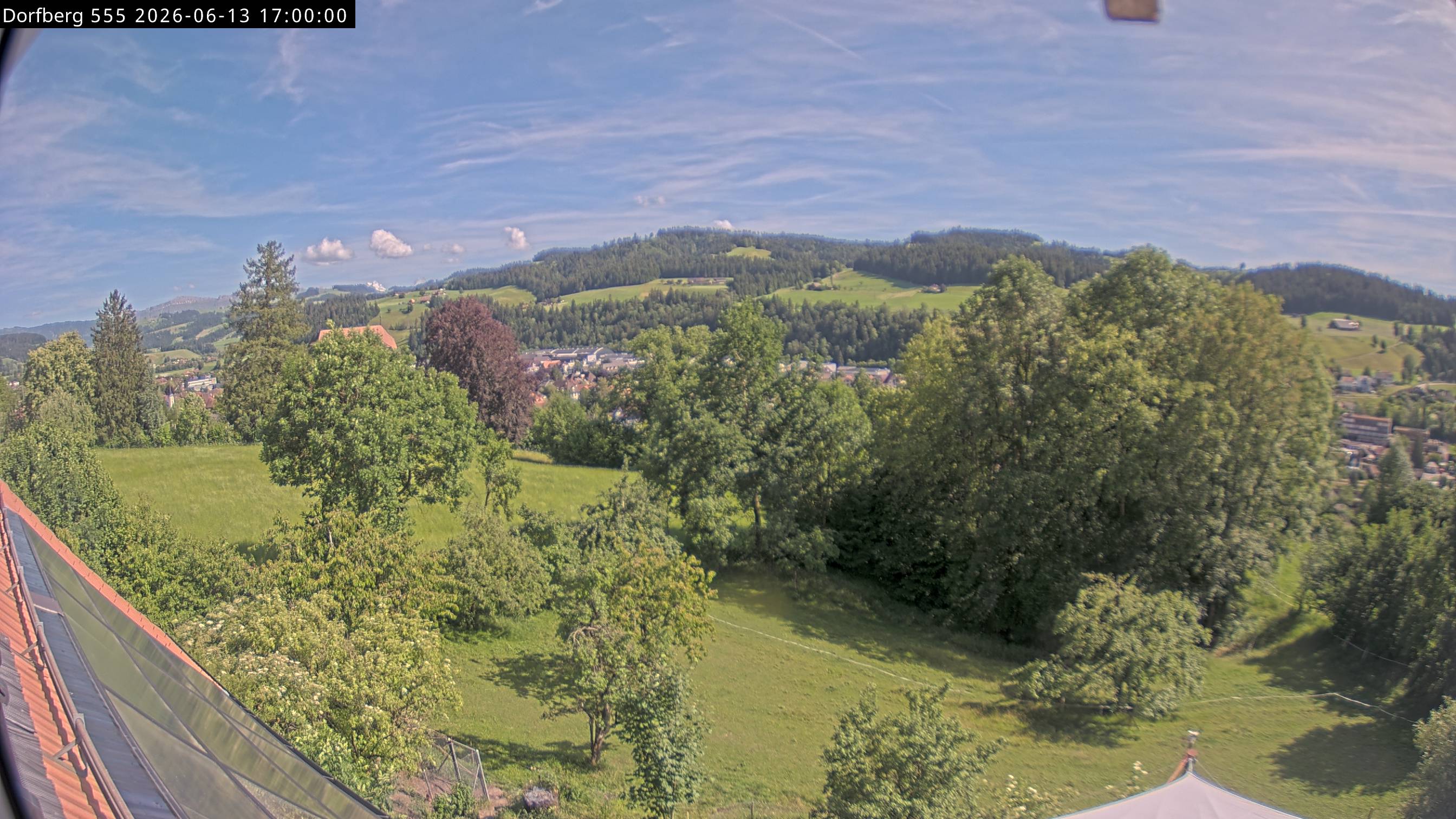 Webcam-Bild: Aussicht vom Dorfberg in Langnau 20260613-170000