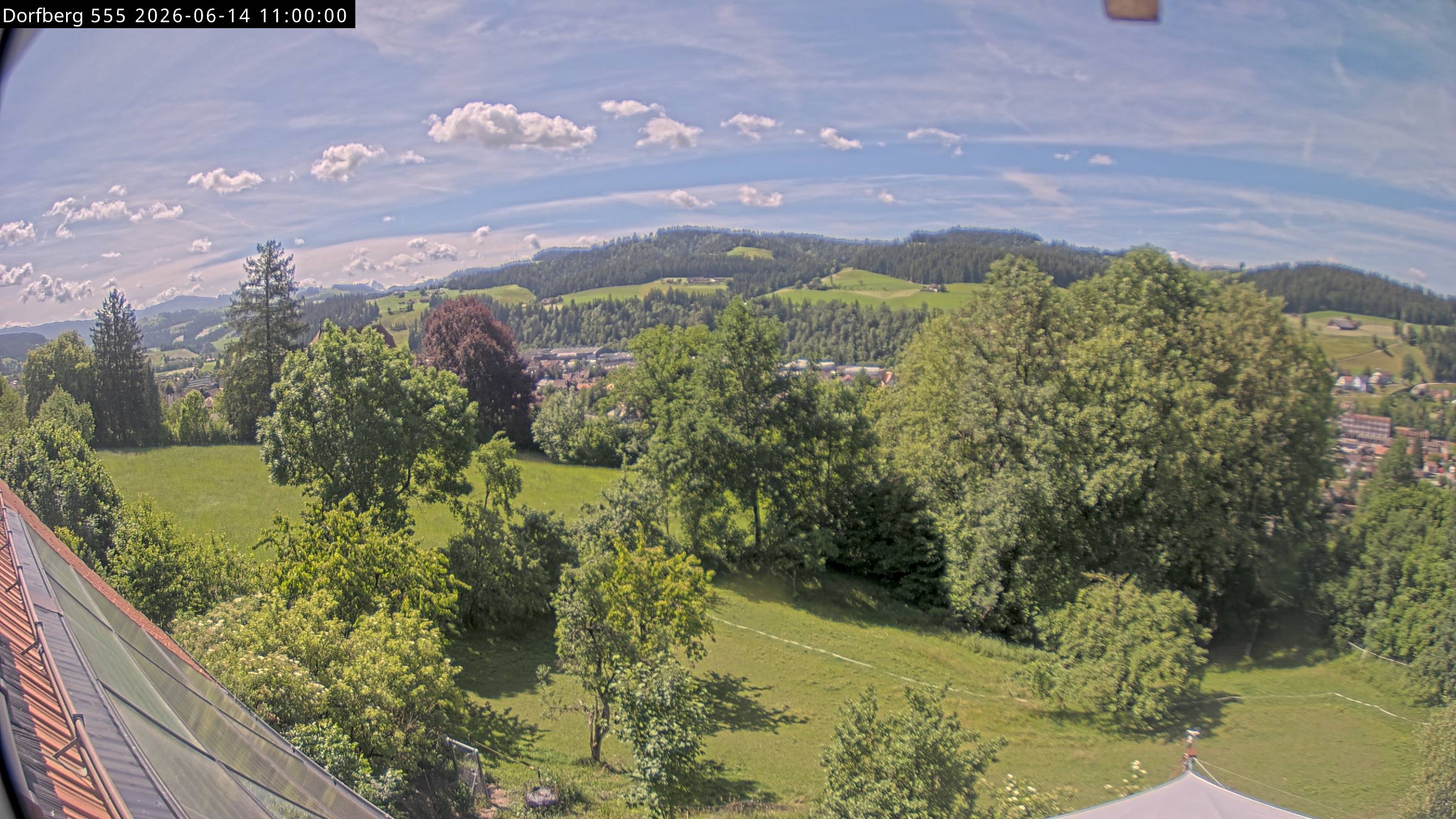 Webcam-Bild: Aussicht vom Dorfberg in Langnau 20260614-110000