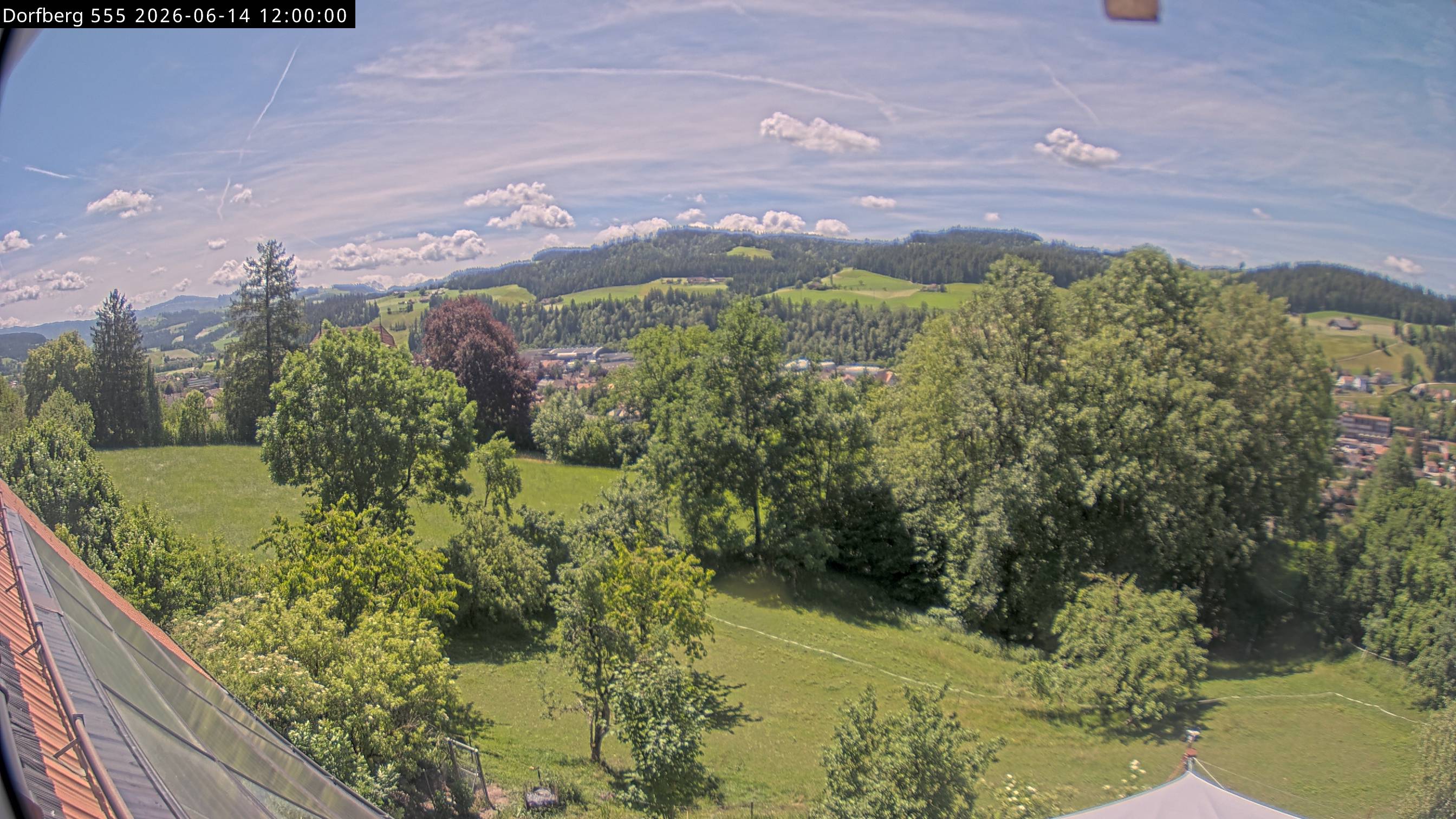 Webcam-Bild: Aussicht vom Dorfberg in Langnau 20260614-120000
