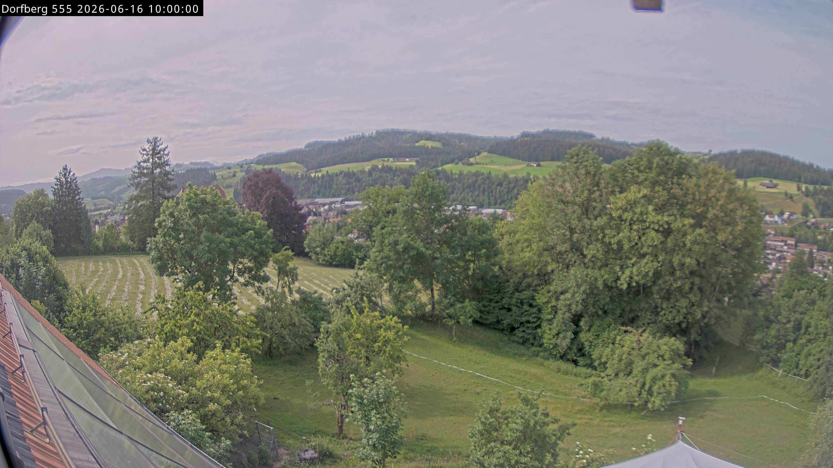 Webcam-Bild: Aussicht vom Dorfberg in Langnau 20260616-100000