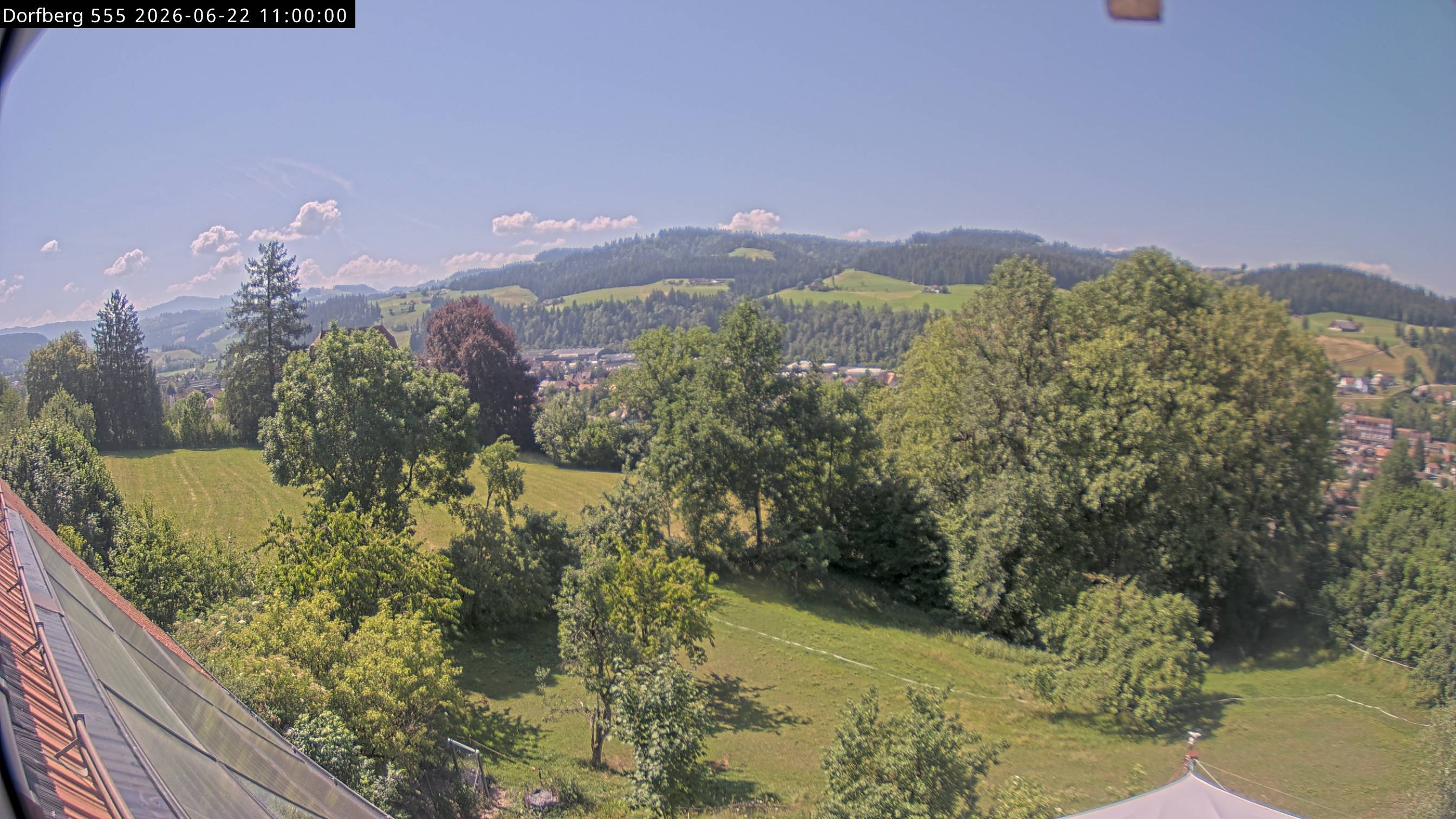 Webcam-Bild: Aussicht vom Dorfberg in Langnau 20260622-110000