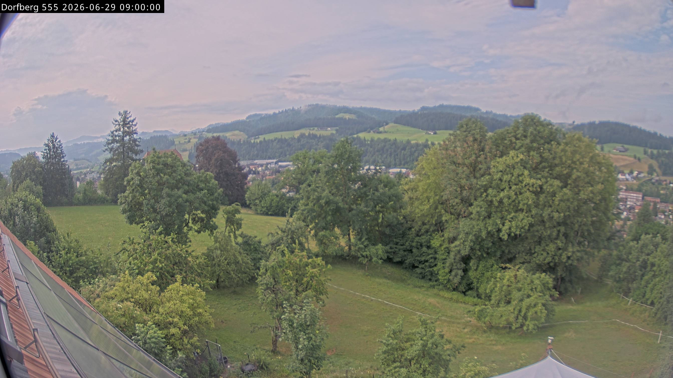 Webcam-Bild: Aussicht vom Dorfberg in Langnau 20260629-090000